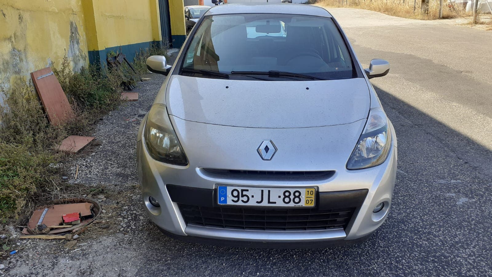Renault Clio · Ano 2010 — imagen 5