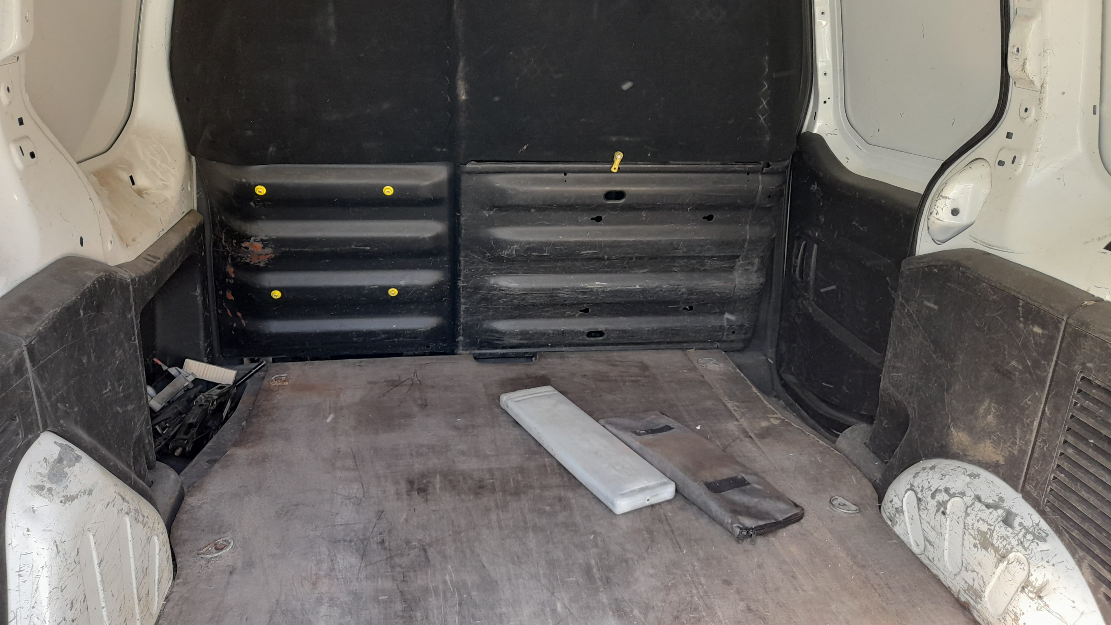 Citroën Berlingo 97-OQ-50 — imagem 9