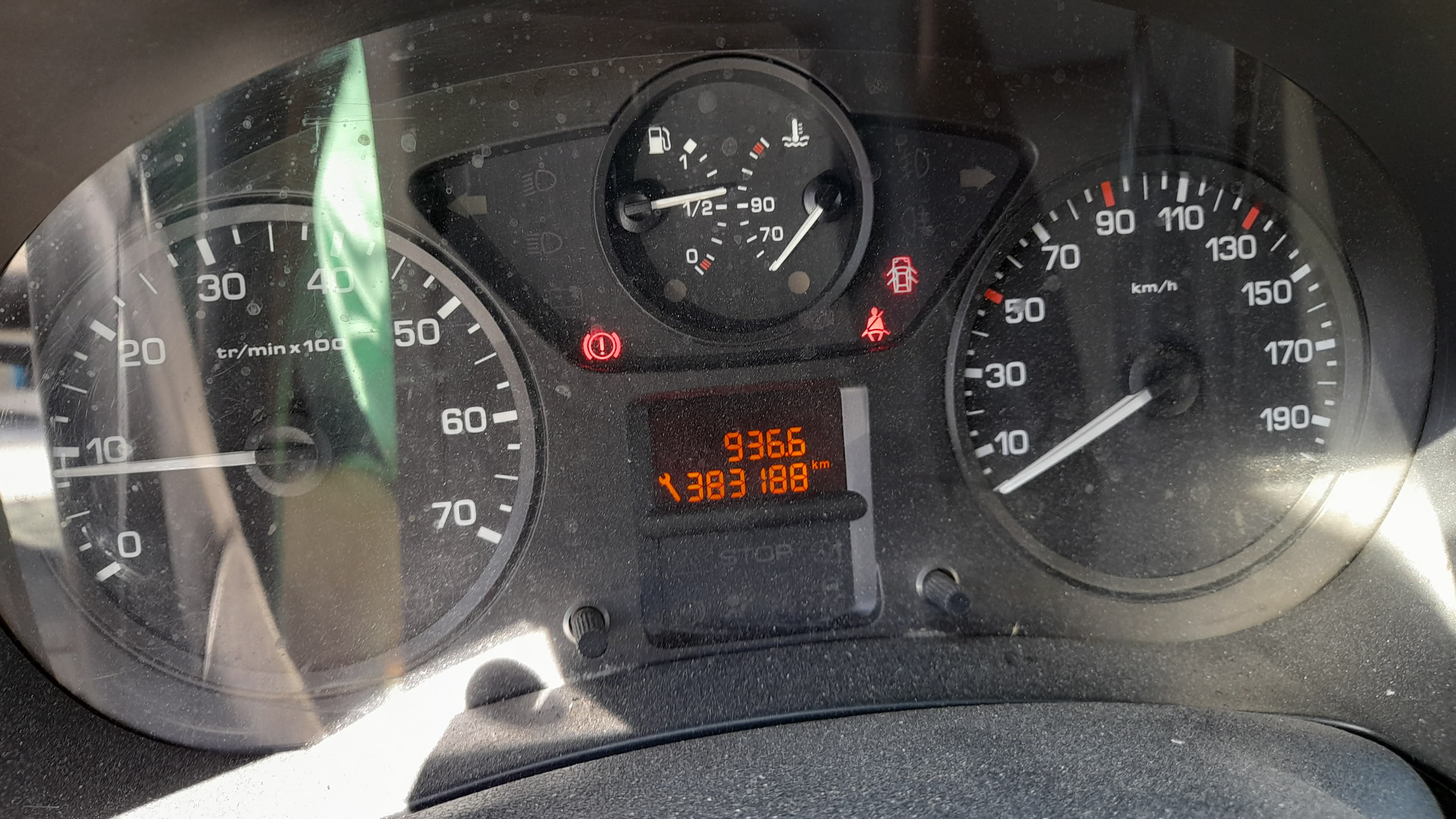 Peugeot Partner 1.6 HDI — imagem 15
