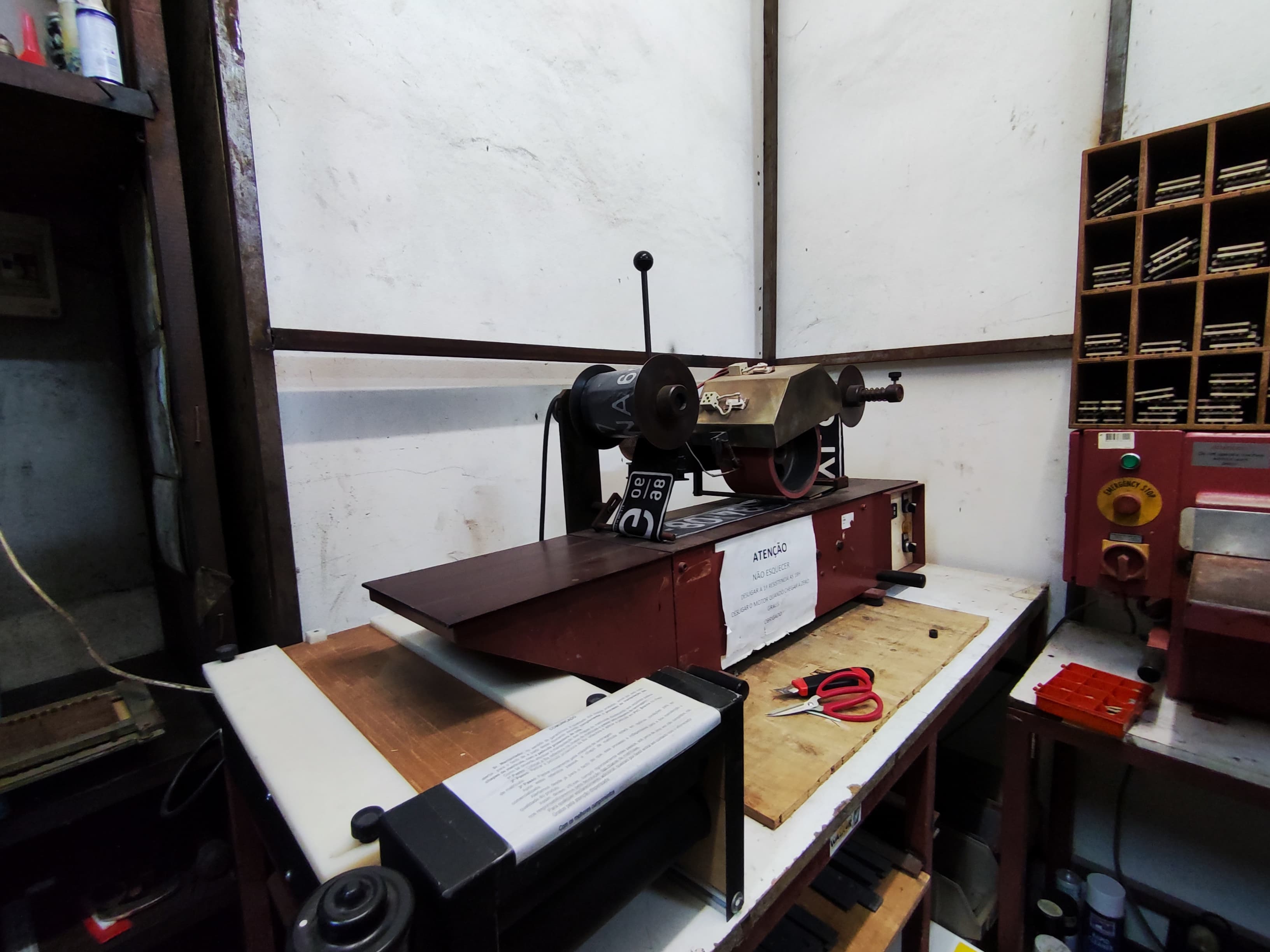 Equipamentos · Componentes · Indústria Automóvel — imagen 41