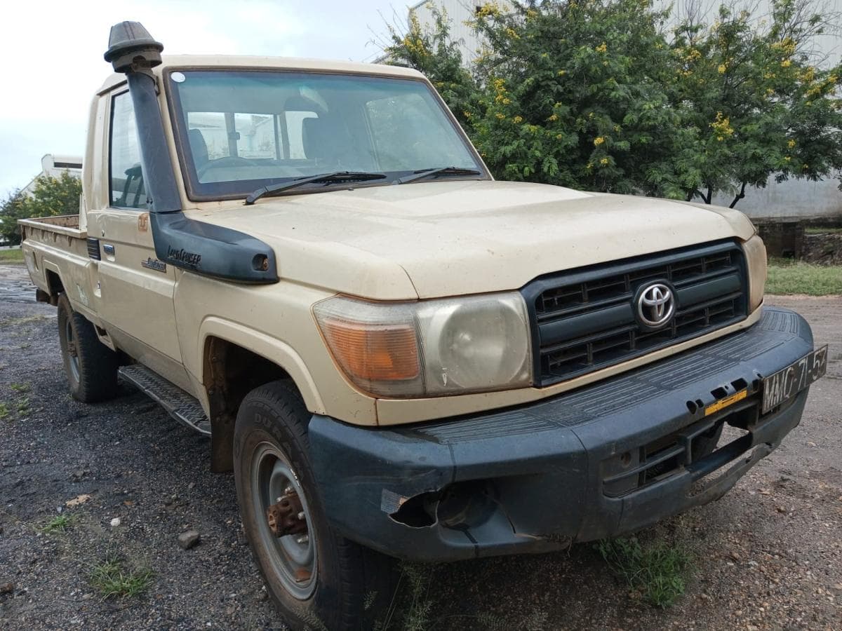 Toyota Landcruiser — imagem 2