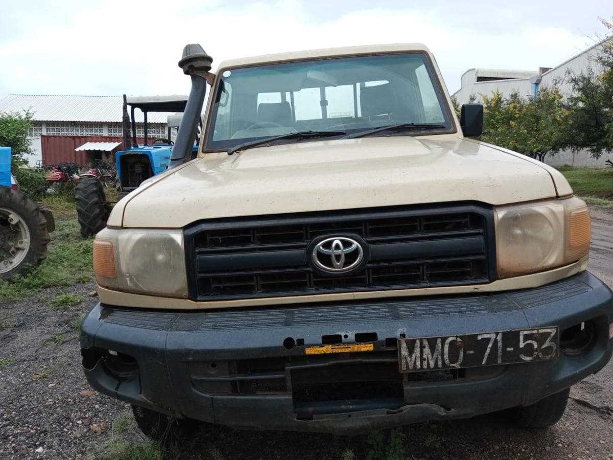 Toyota Landcruiser — imagem 7