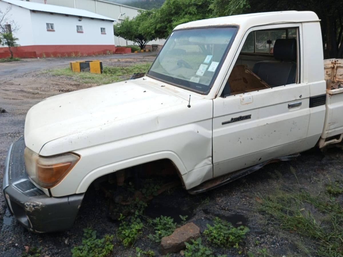 Toyota Landcruiser — imagem 3