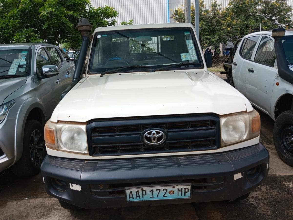 Toyota Landcruiser — imagem 13
