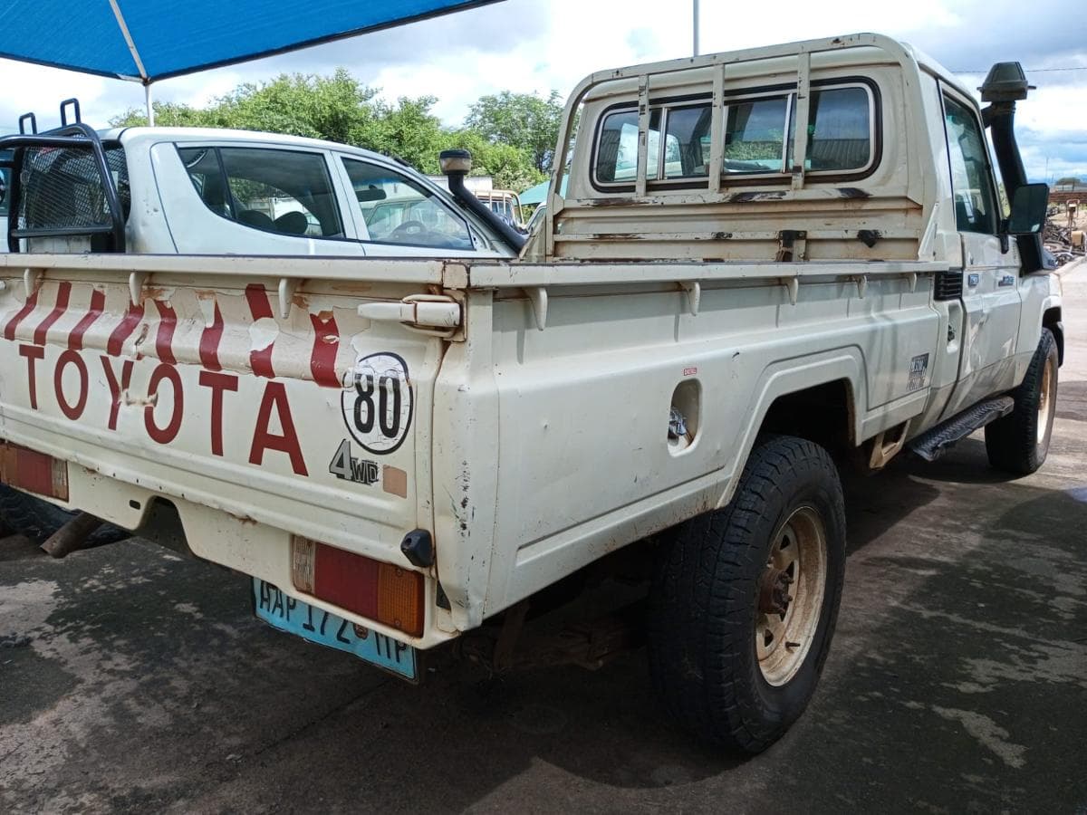 Toyota Landcruiser — imagem 5