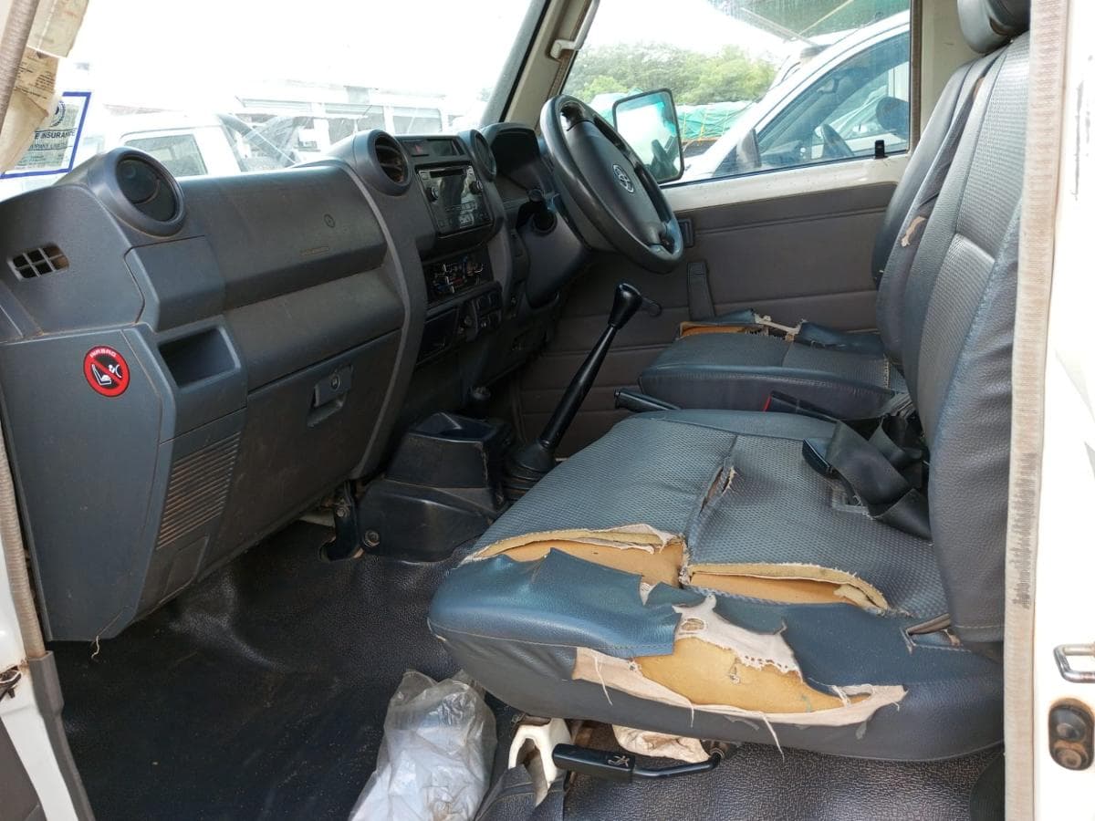 Toyota Landcruiser — imagem 9