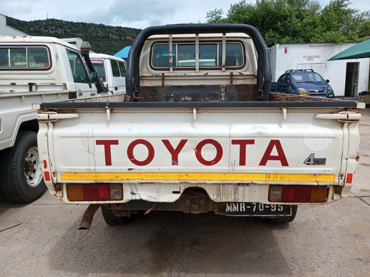 Toyota Landcruiser — imagem 3