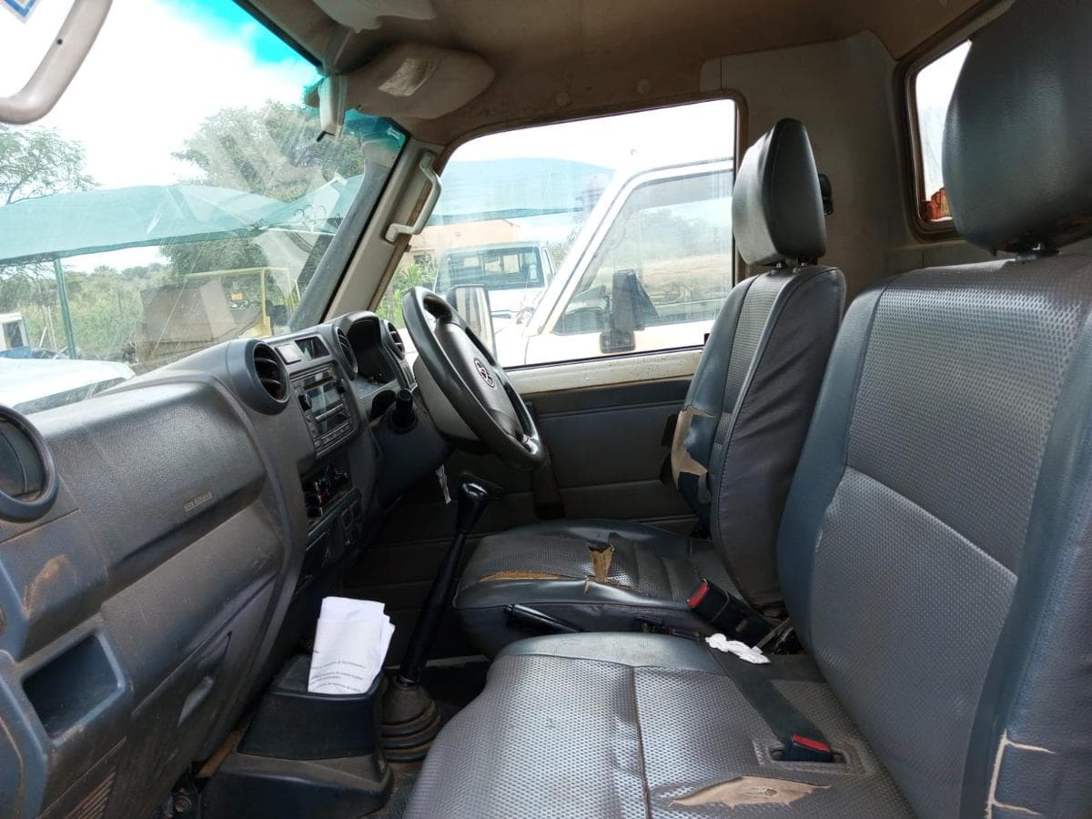 Toyota Landcruiser — imagem 8