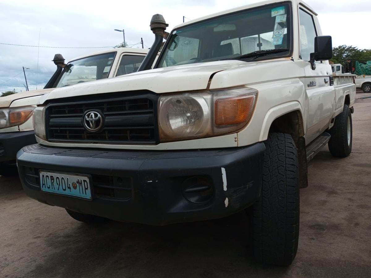 Toyota Landcruiser — imagem 5