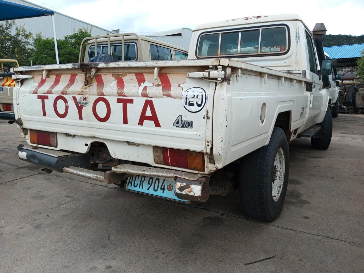 Toyota Landcruiser — imagem 16
