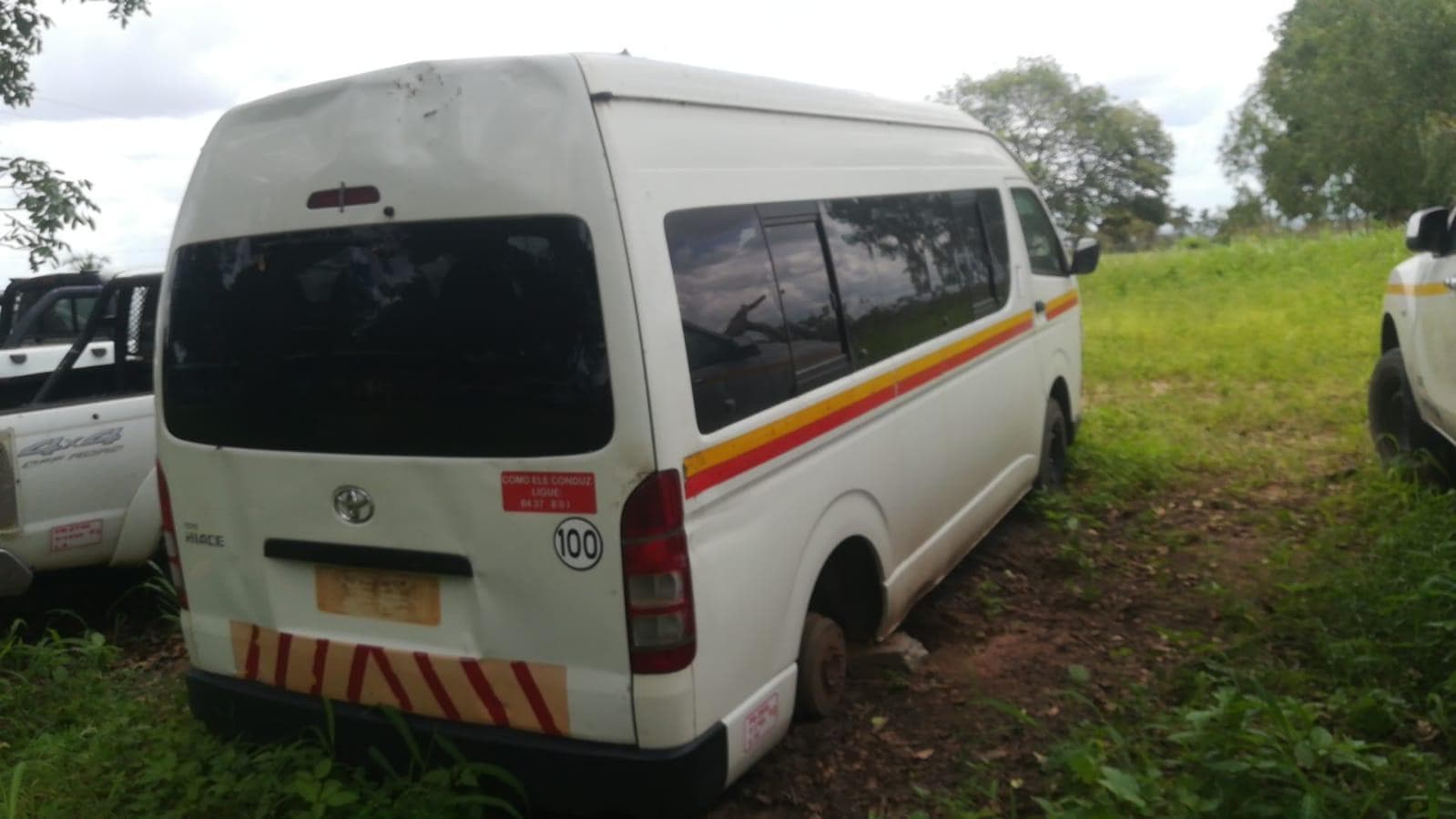 Minibus Toyota Hiace Van — imagem 10