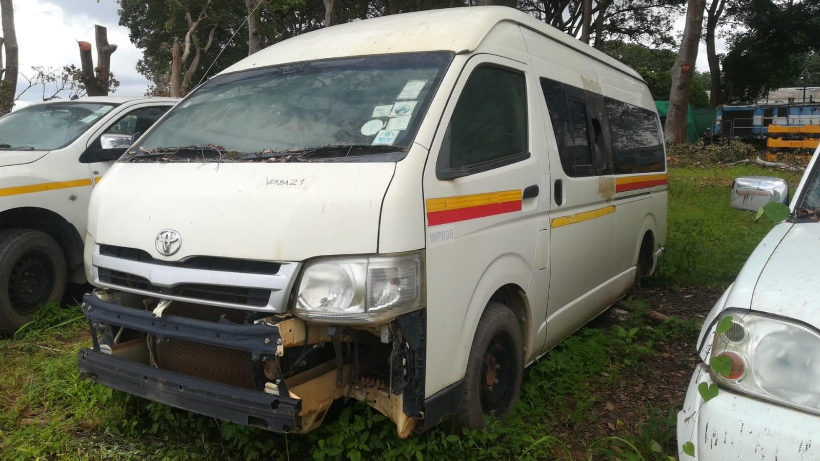 Minibus Toyota Hiace Van — imagem 2