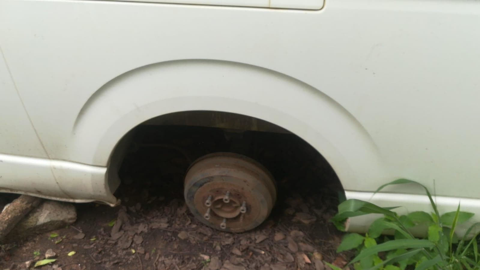 Minibus Toyota Hiace Van — imagem 3
