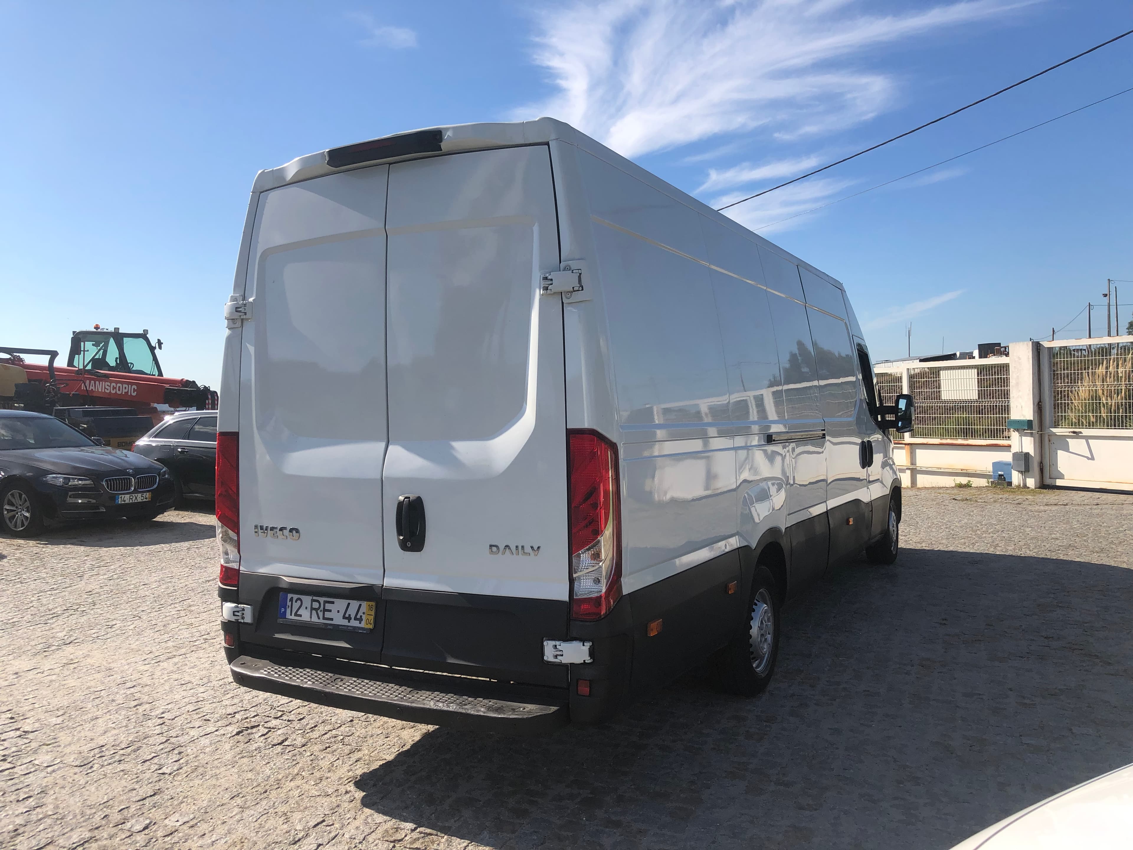 Iveco Daily · Ano 2016 — image 9