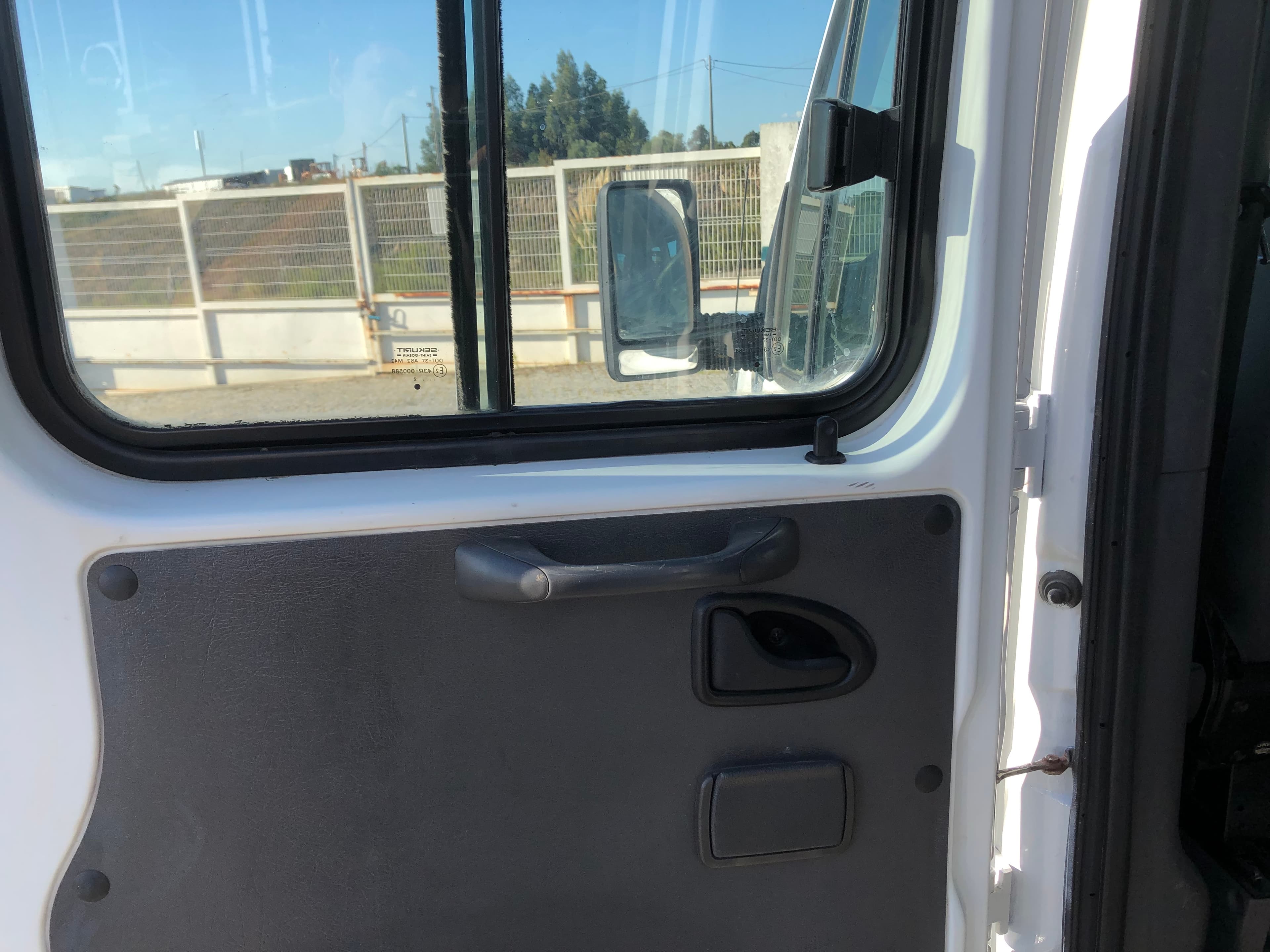 Iveco 35 C 13 · Ano 2003 — image 22