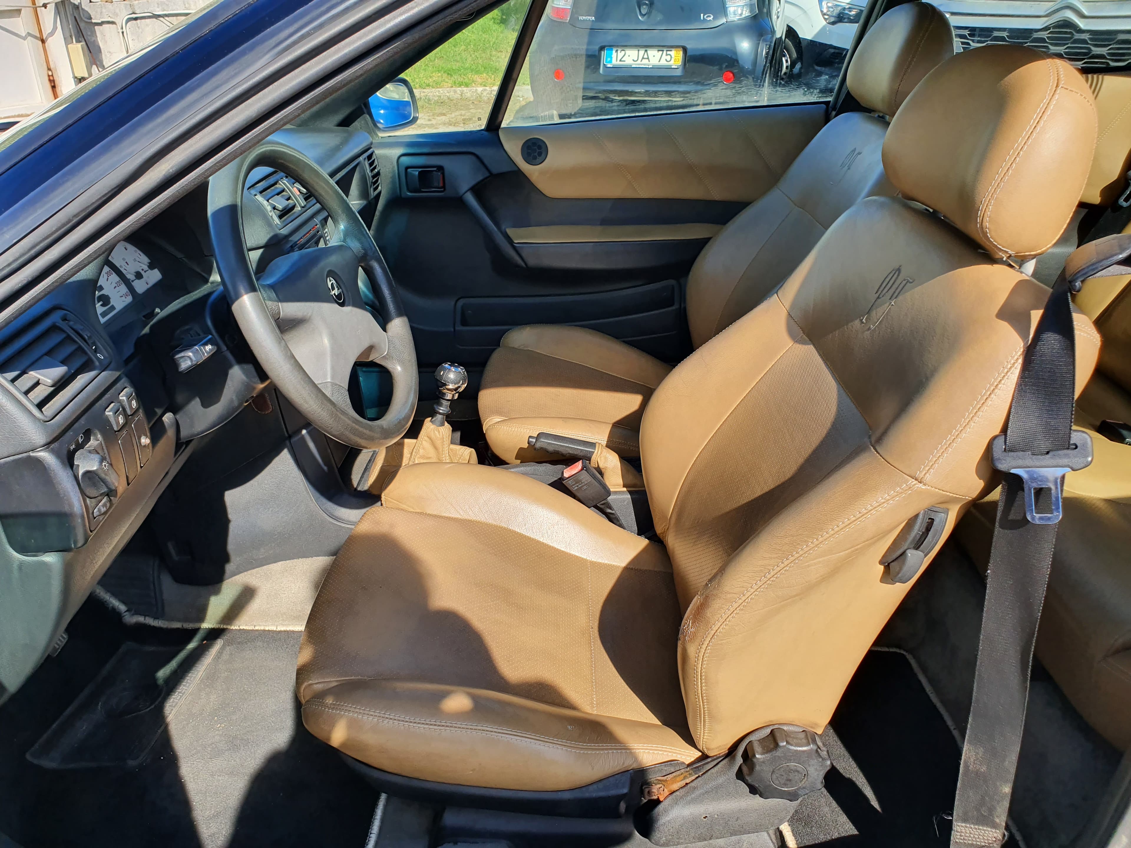 Opel Calibra · Ano 1992 — imagem 21