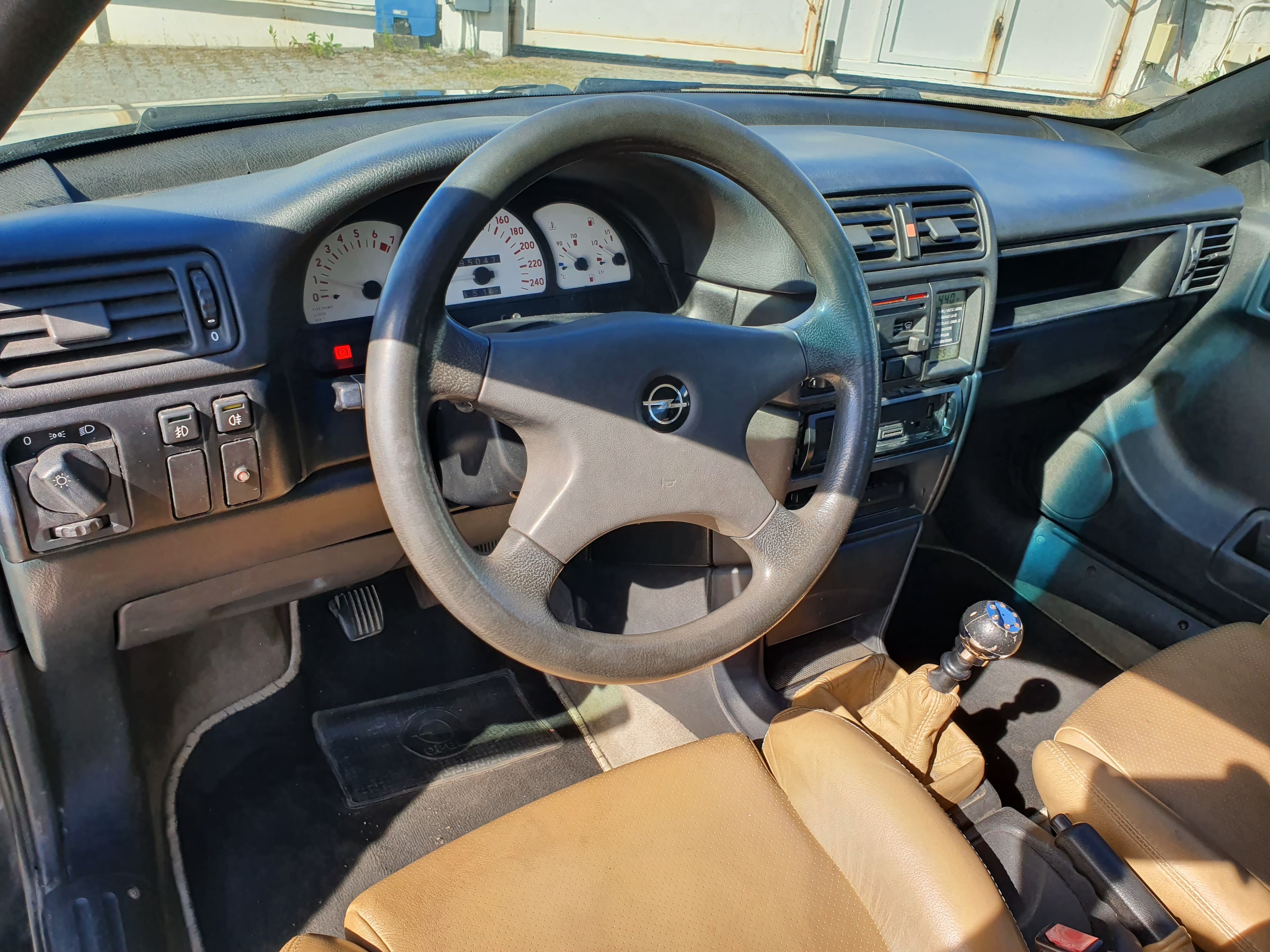 Opel Calibra · Ano 1992 — imagem 22