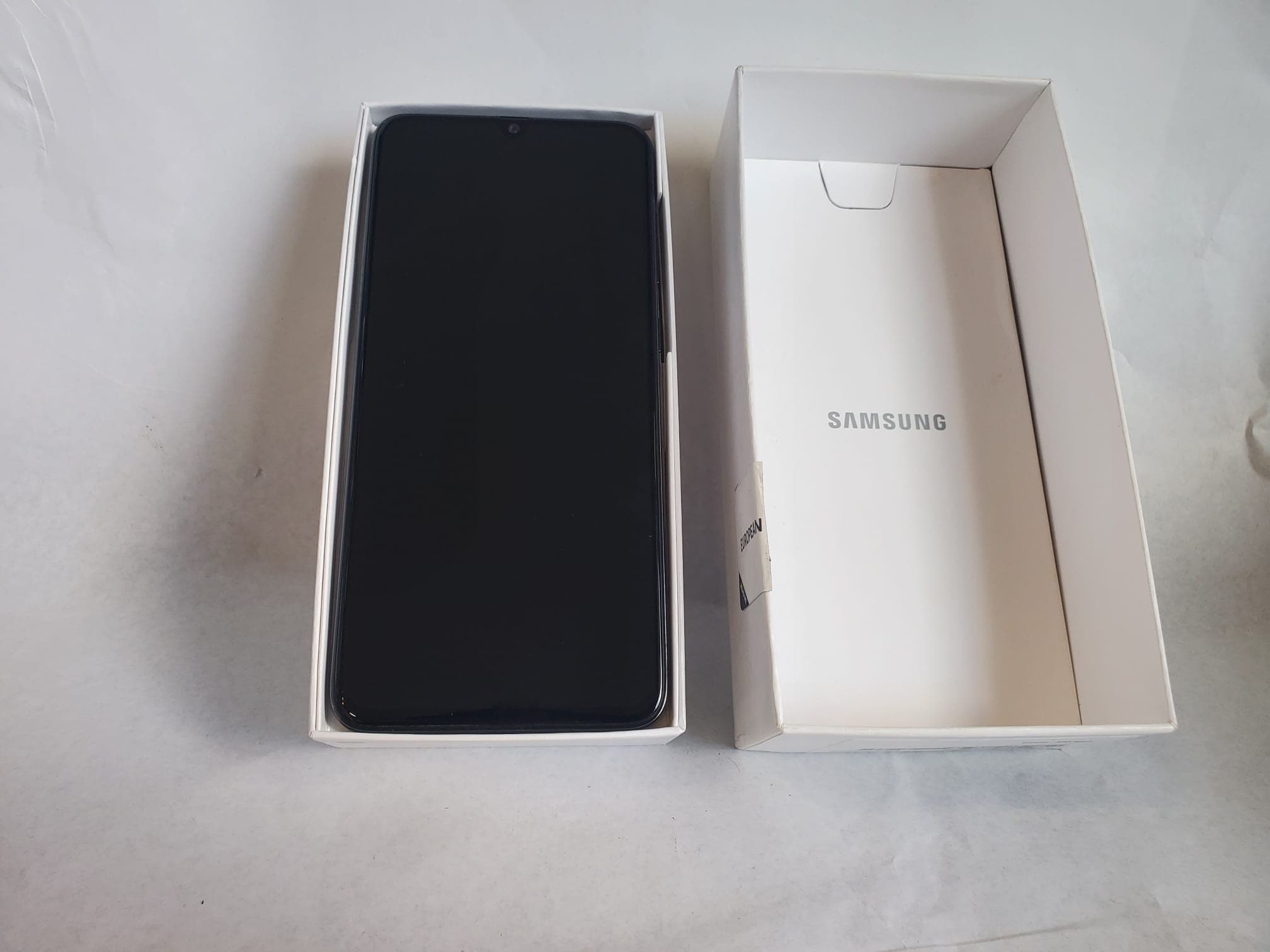 Telemóvel Samsung A70 — image 8