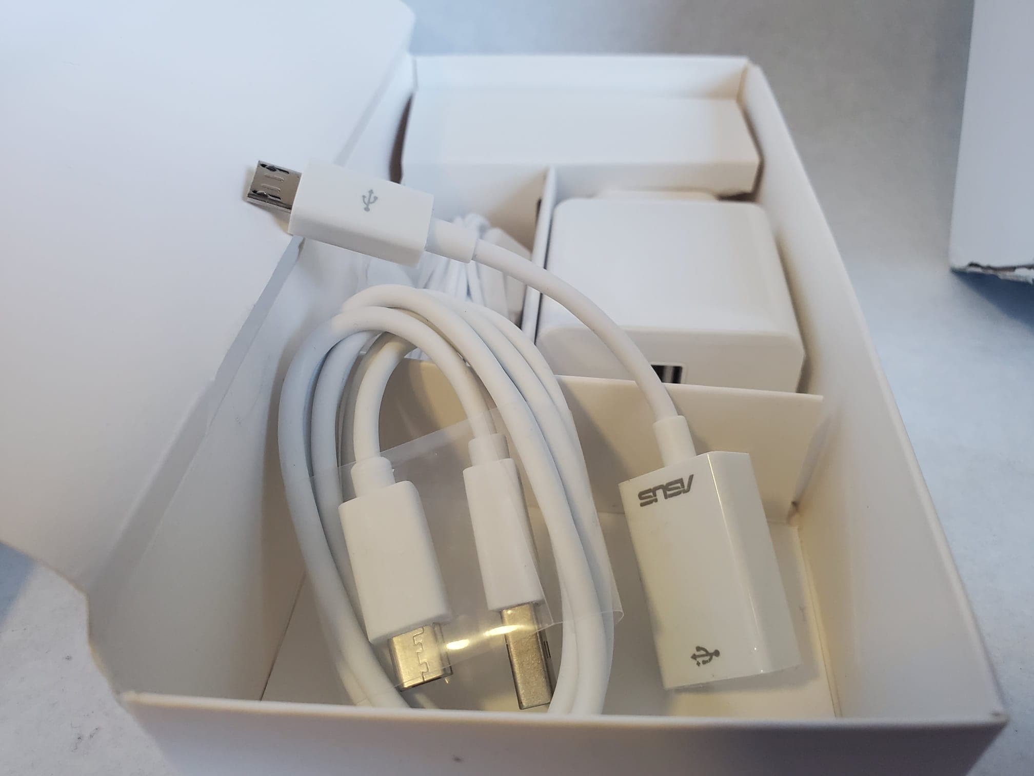 Telemóvel Asus Zenfone 4 Max — imagem 8
