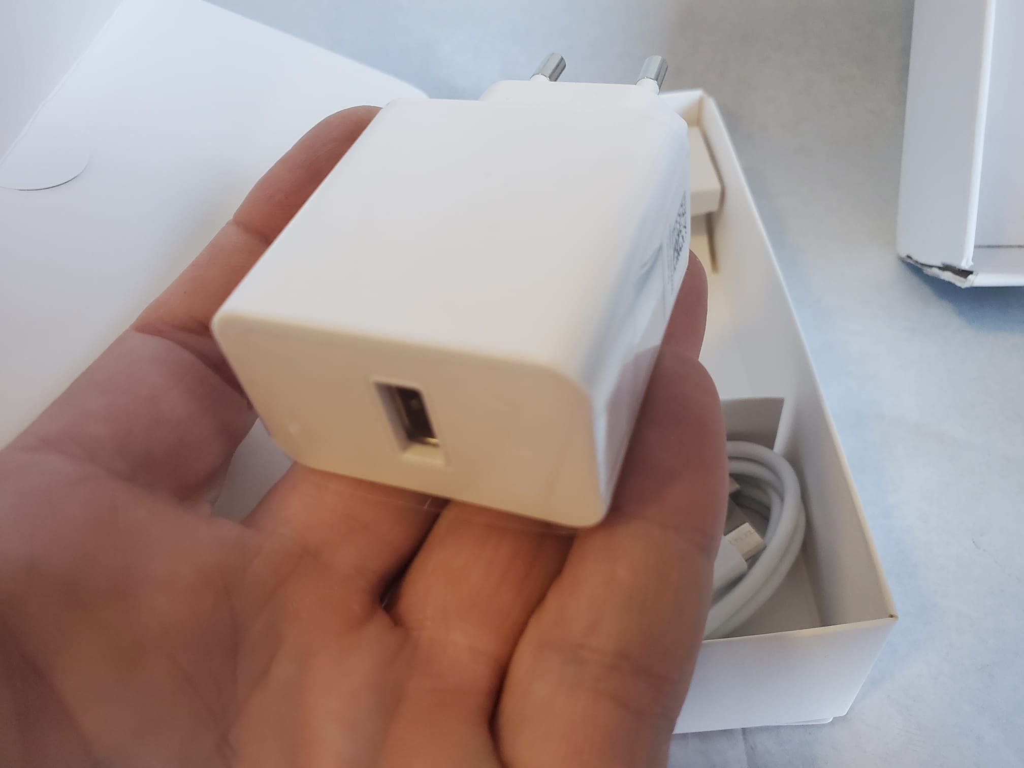 Telemóvel Asus Zenfone 4 Max — imagem 12