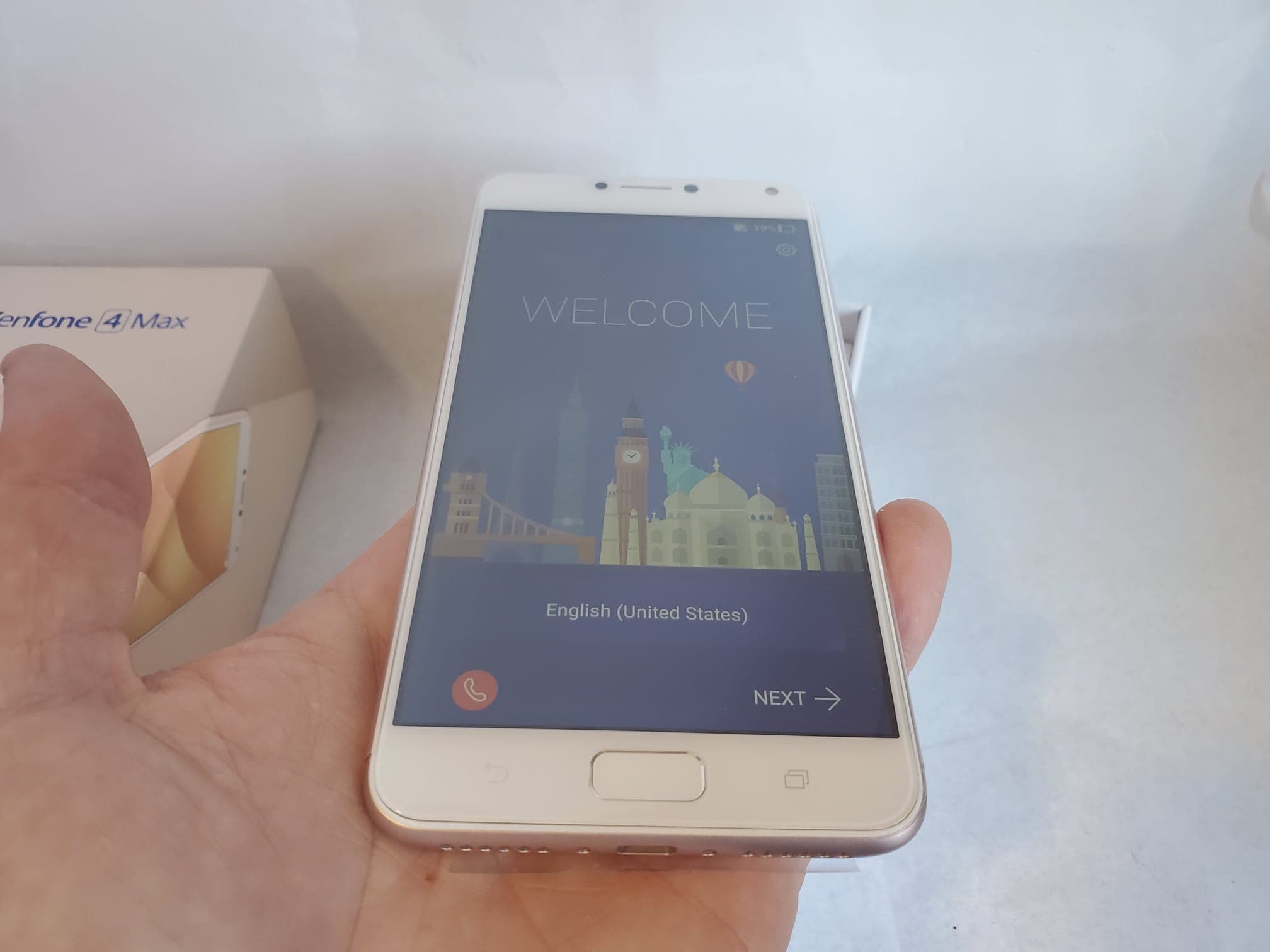 Telemóvel Asus Zenfone 4 Max — imagem 2