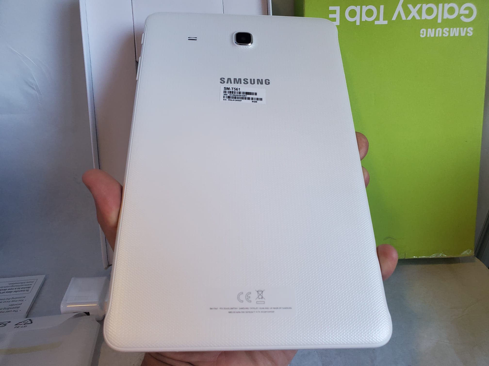 Tablet Samsung Galaxy Tab E — imagem 2