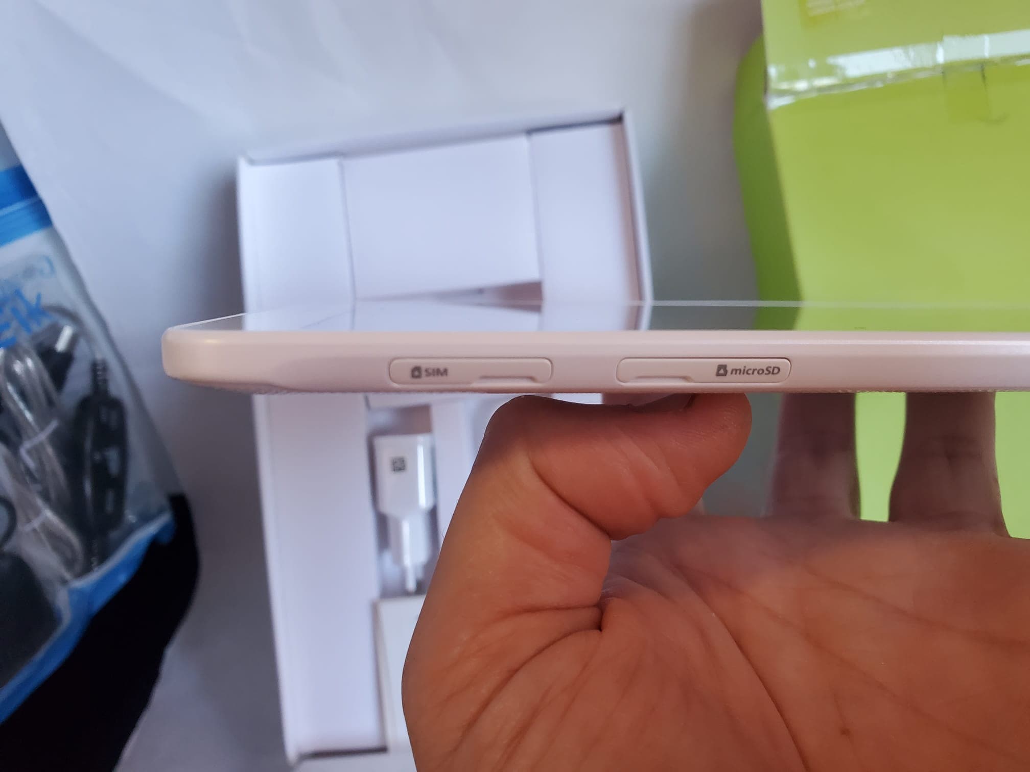 Tablet Samsung Galaxy Tab E — imagem 7