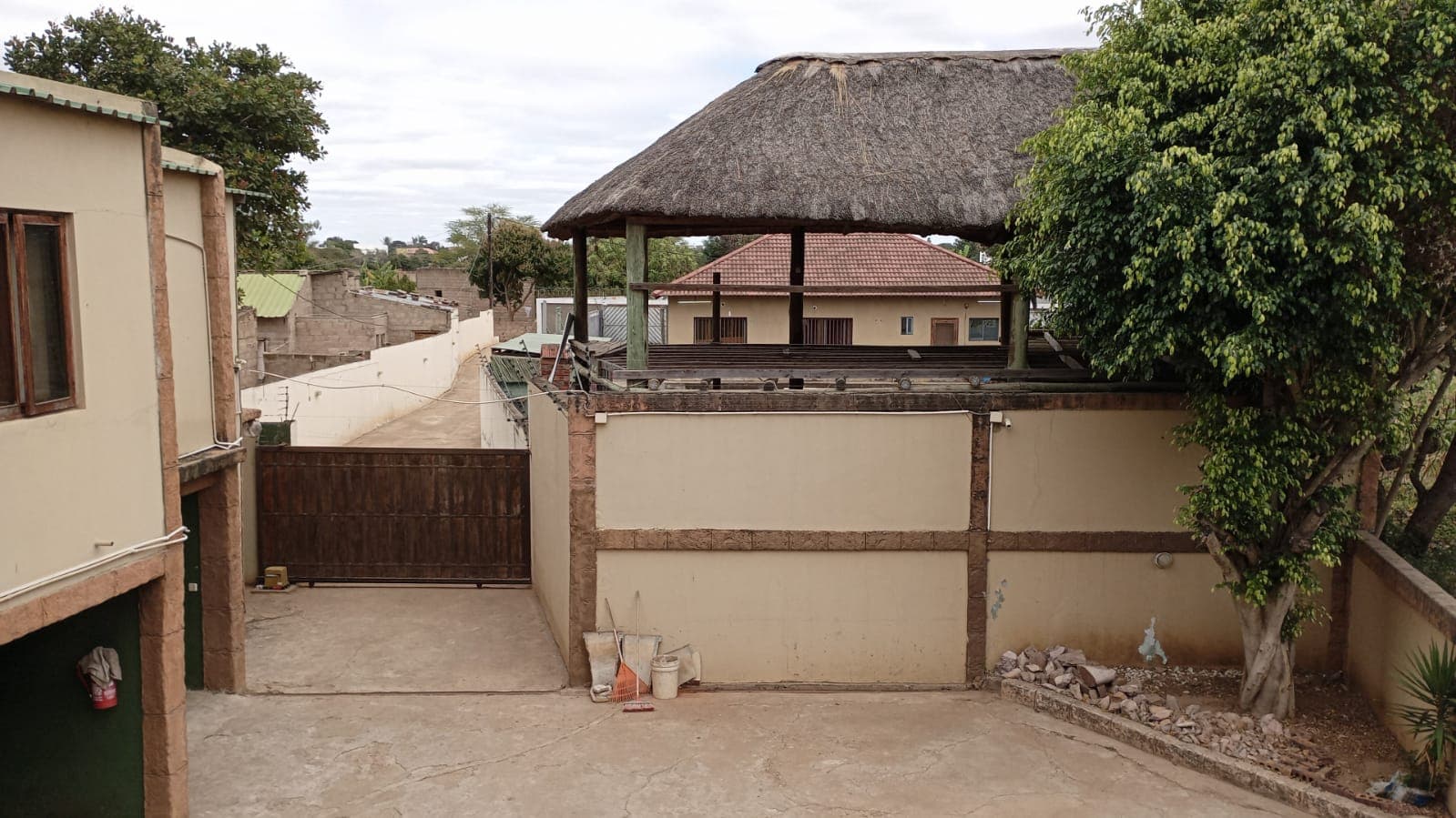 Moradia T3 com piscina — imagem 2