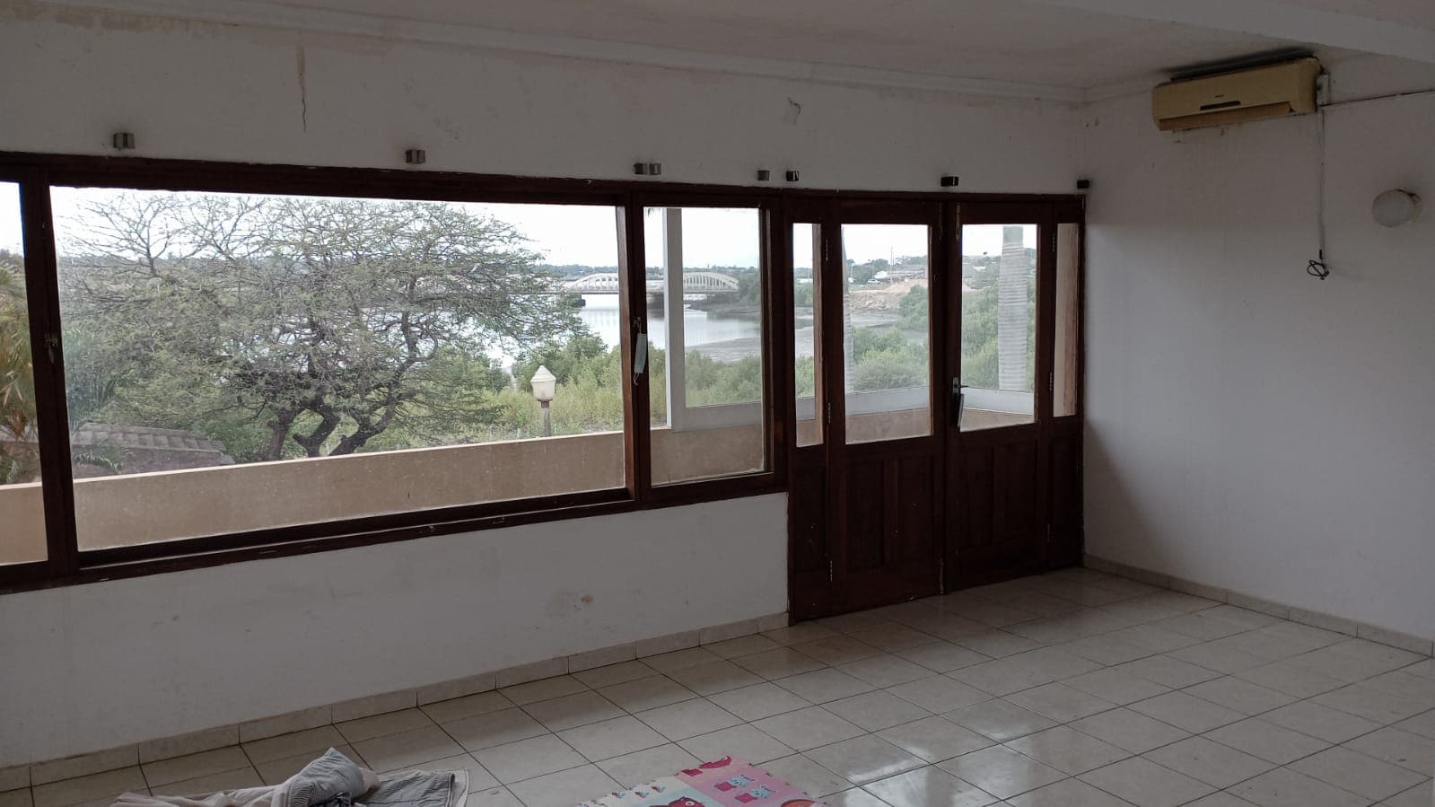 Moradia T3 com piscina — imagem 3