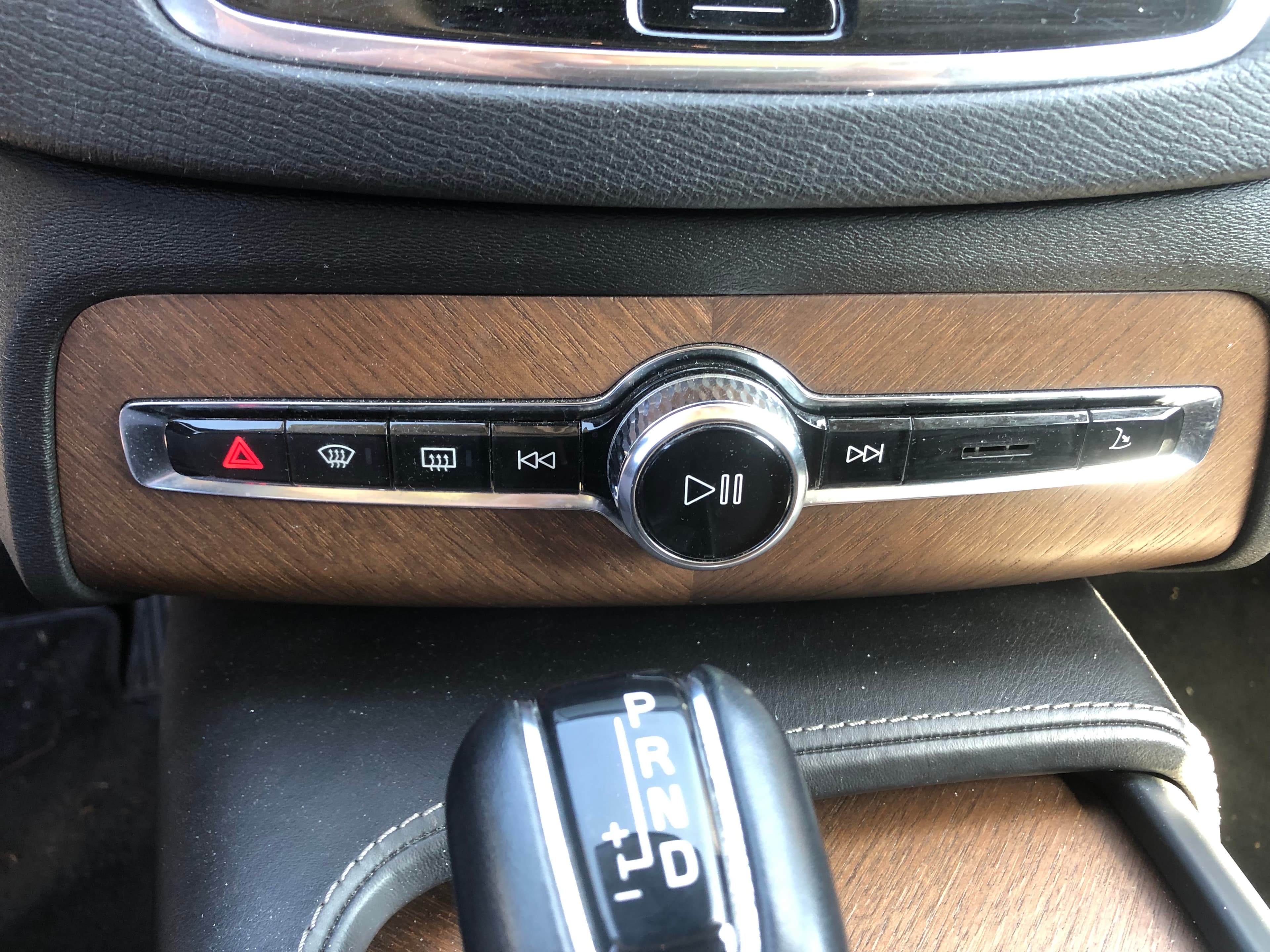Volvo XC90 · Ano 2017 — imagem 42