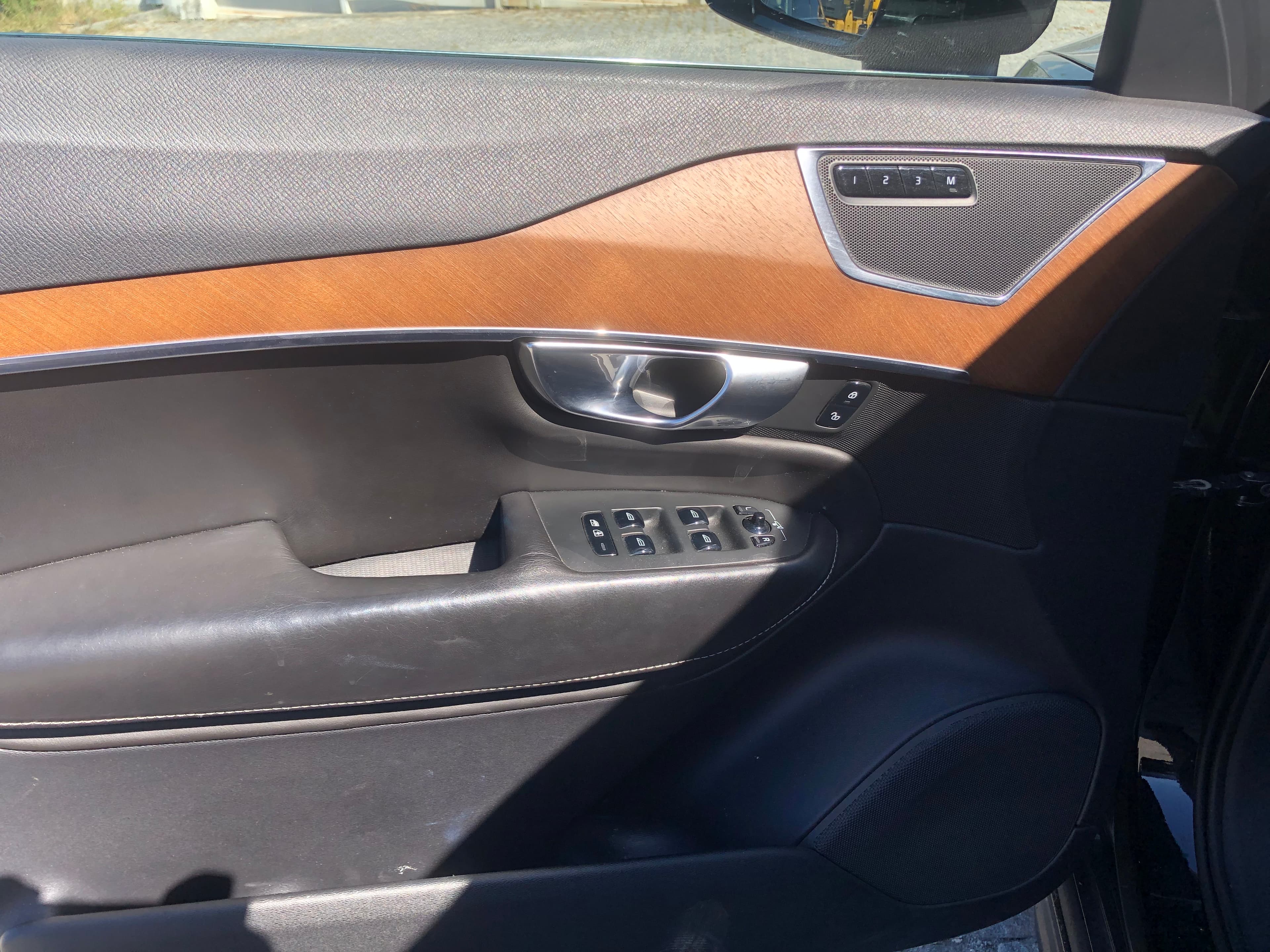 Volvo XC90 · Ano 2017 — imagem 22