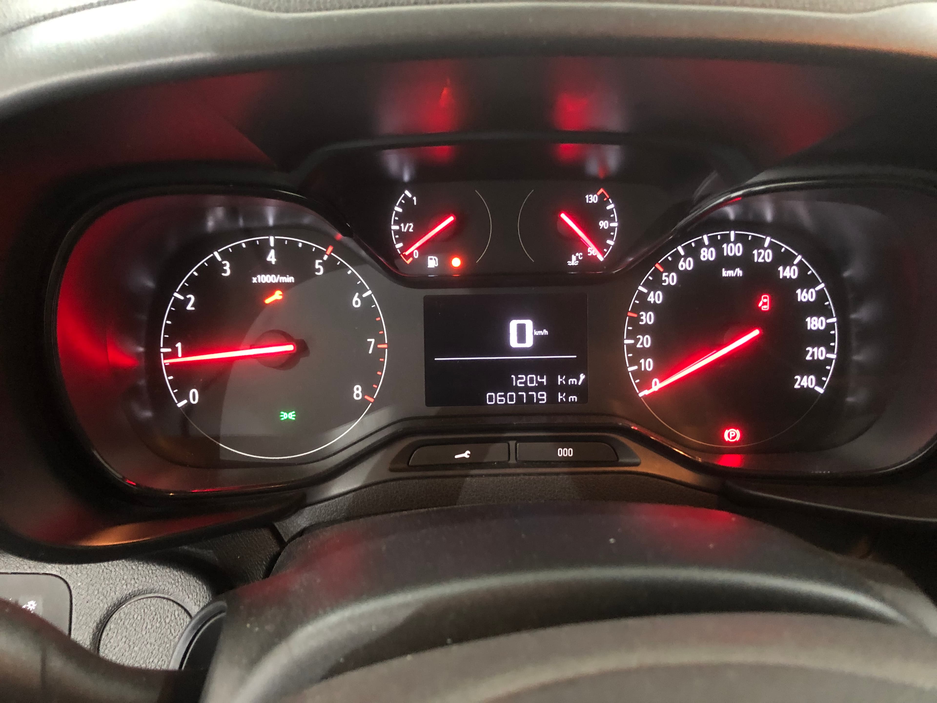 Opel Combo · Ano 2019 — imagem 28