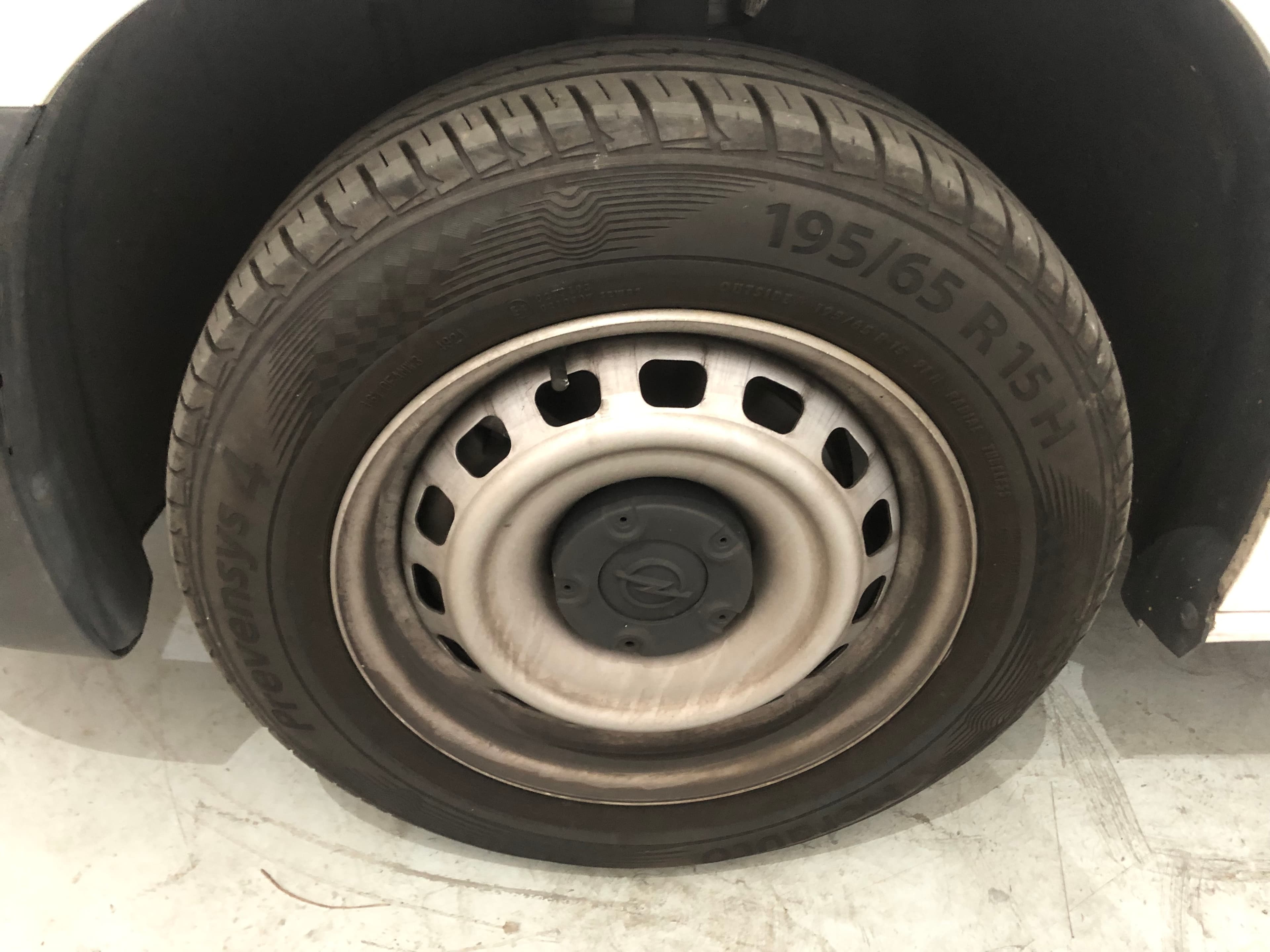Opel Combo · Ano 2019 — imagem 15