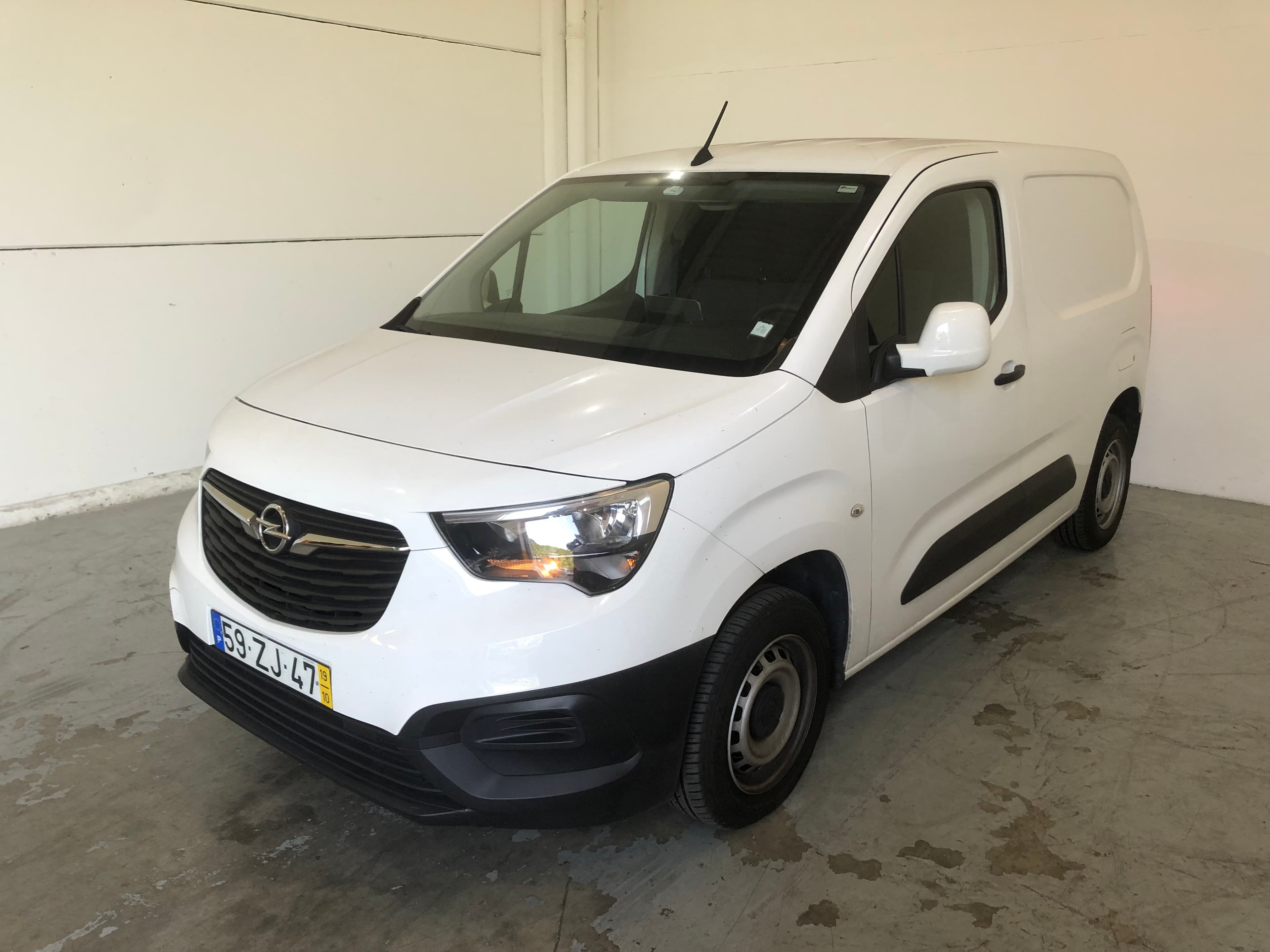 Opel Combo · Ano 2019 — imagem 2