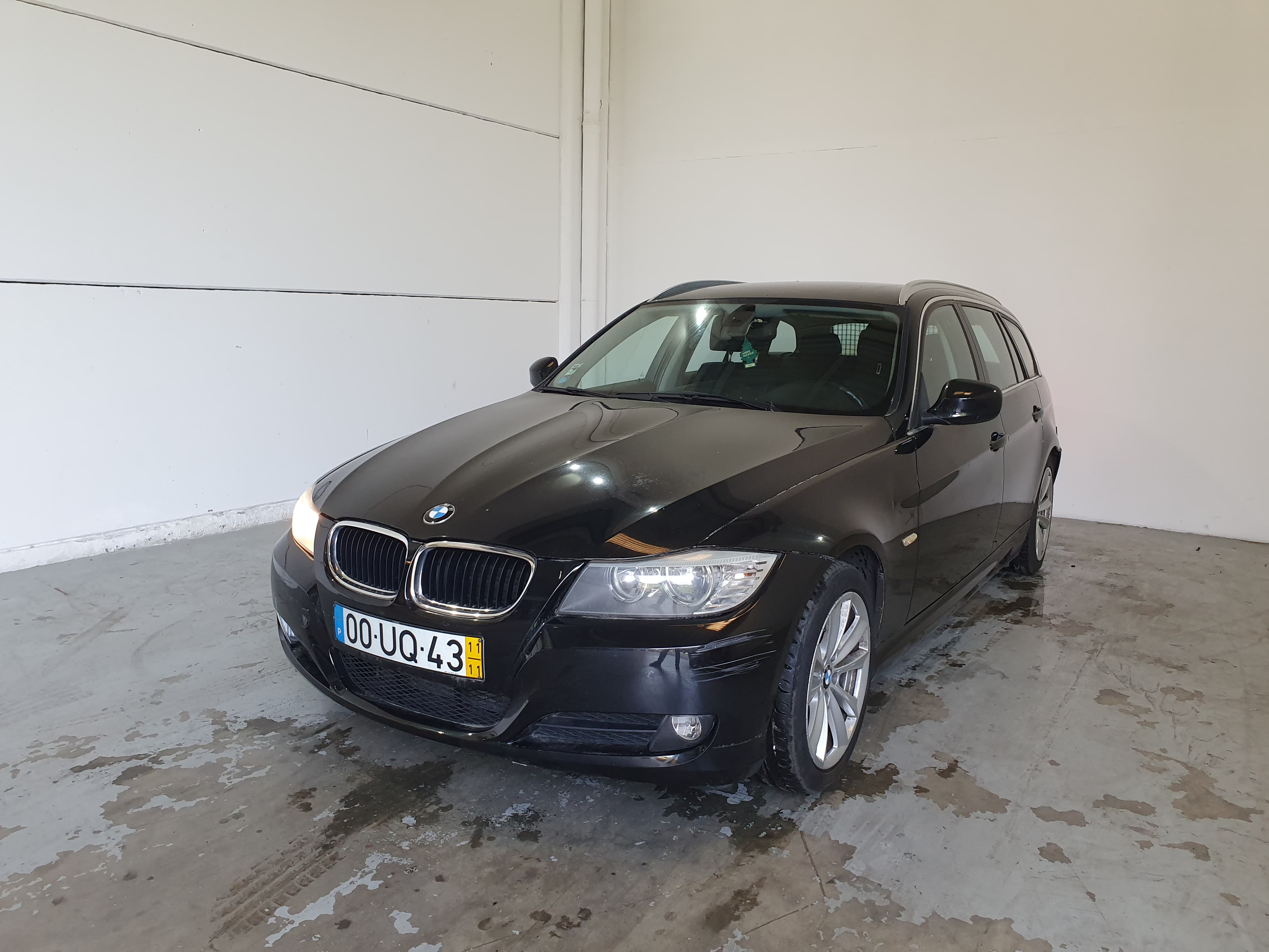 BMW 320 D · Ano 2011 — imagen 2