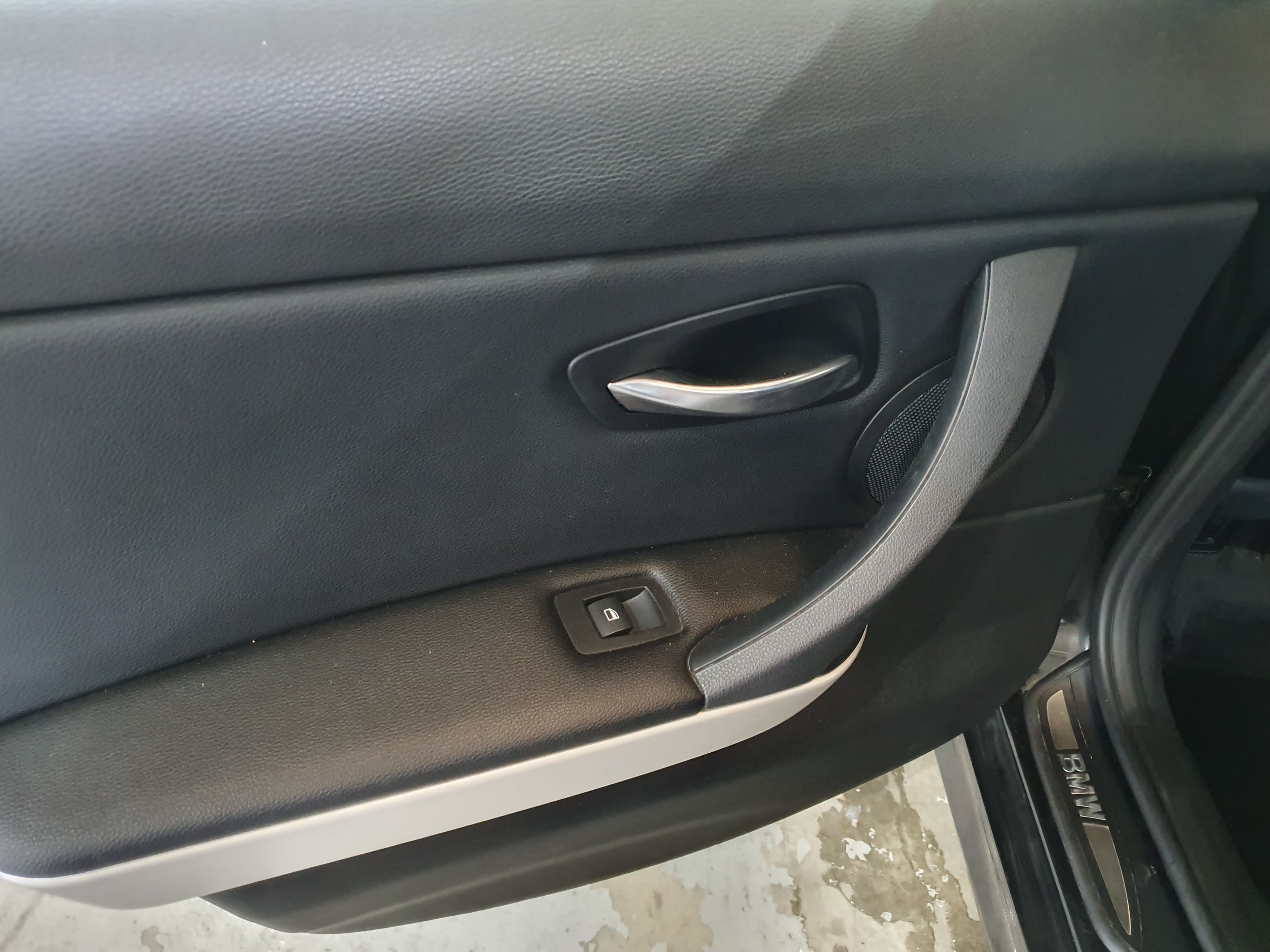 BMW 320 D · Ano 2011 — imagen 32