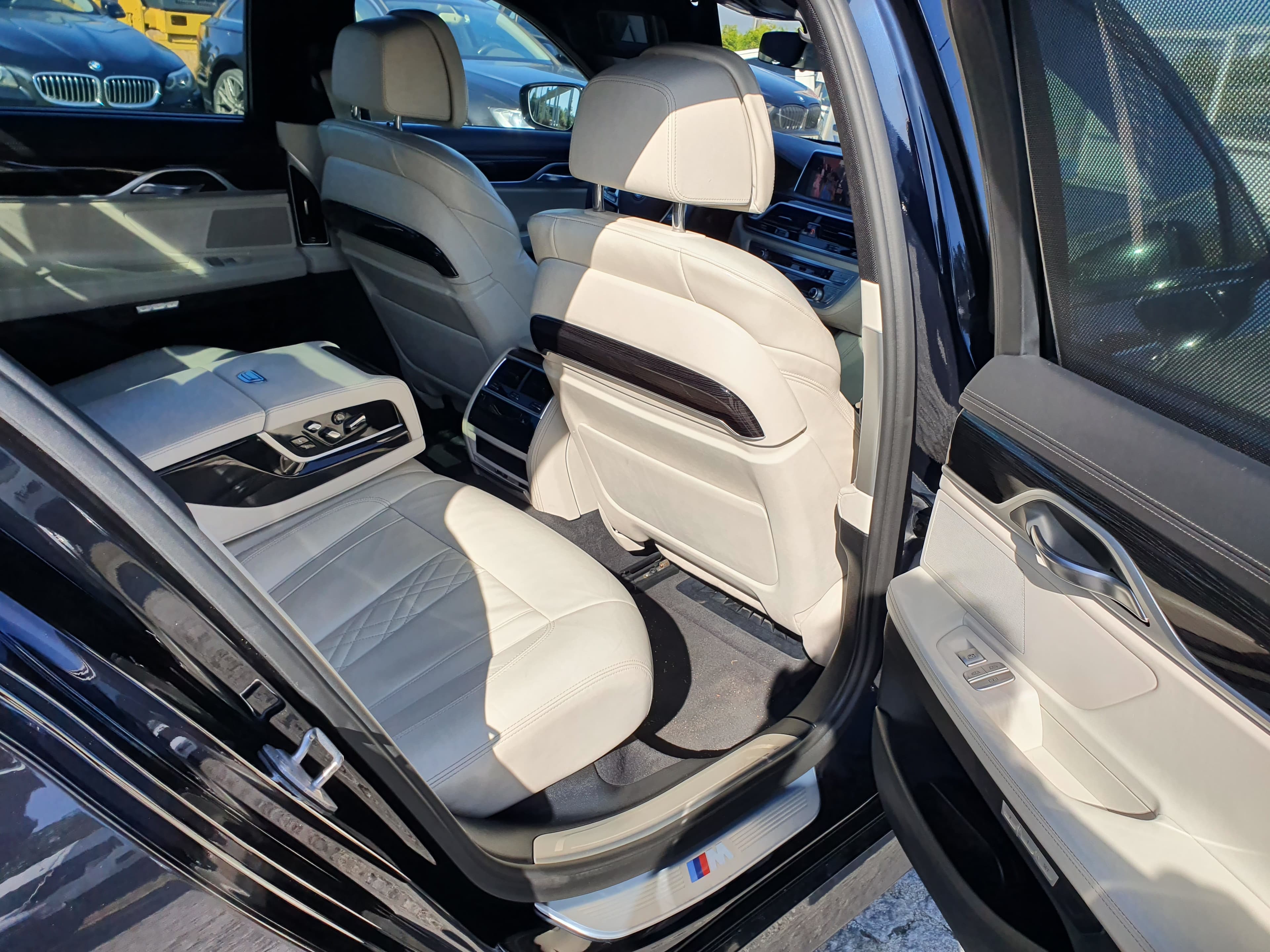 BMW 750 D Xdrive · Ano 2016 — imagen 17