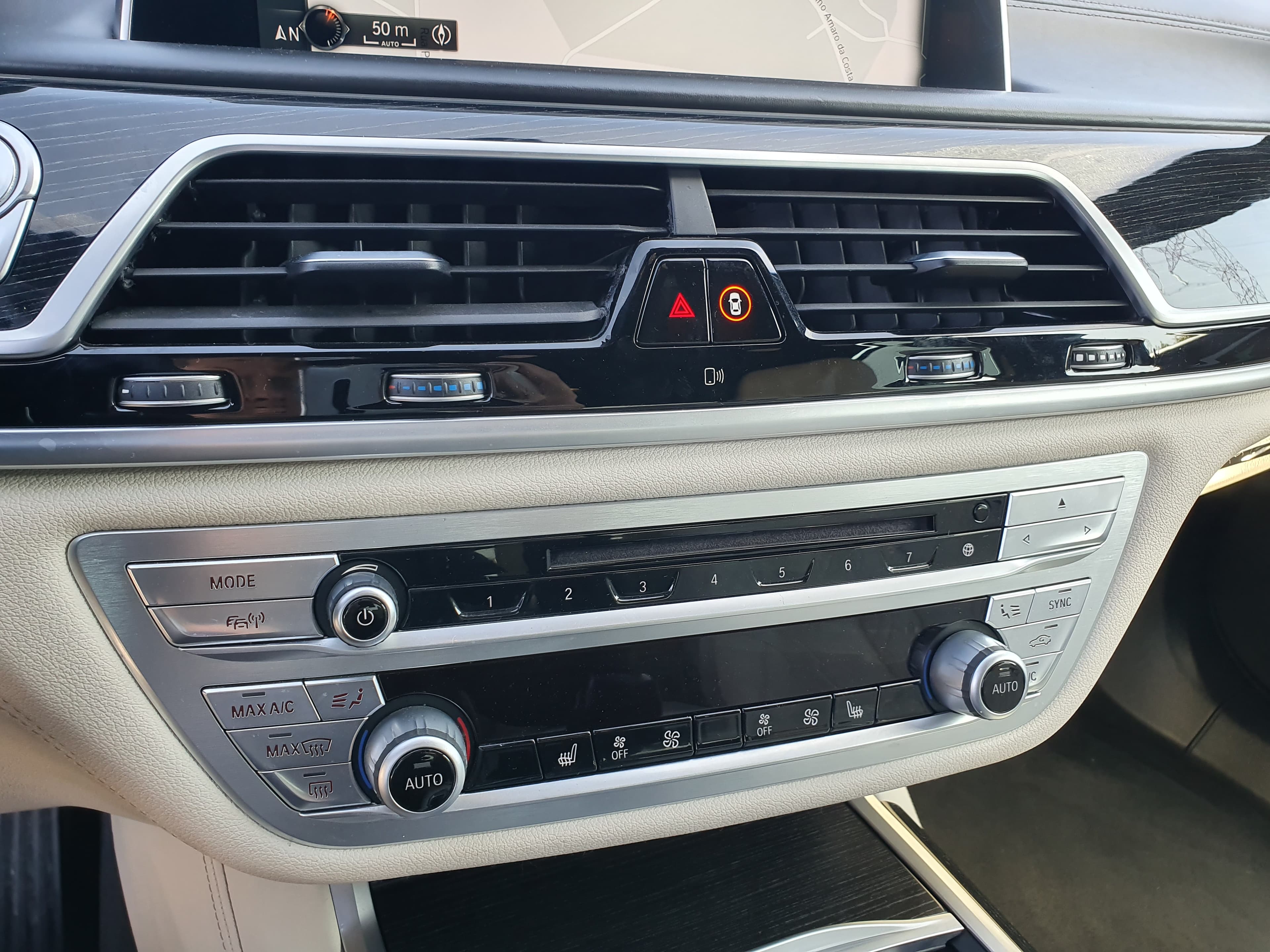 BMW 750 D Xdrive · Ano 2016 — imagen 33