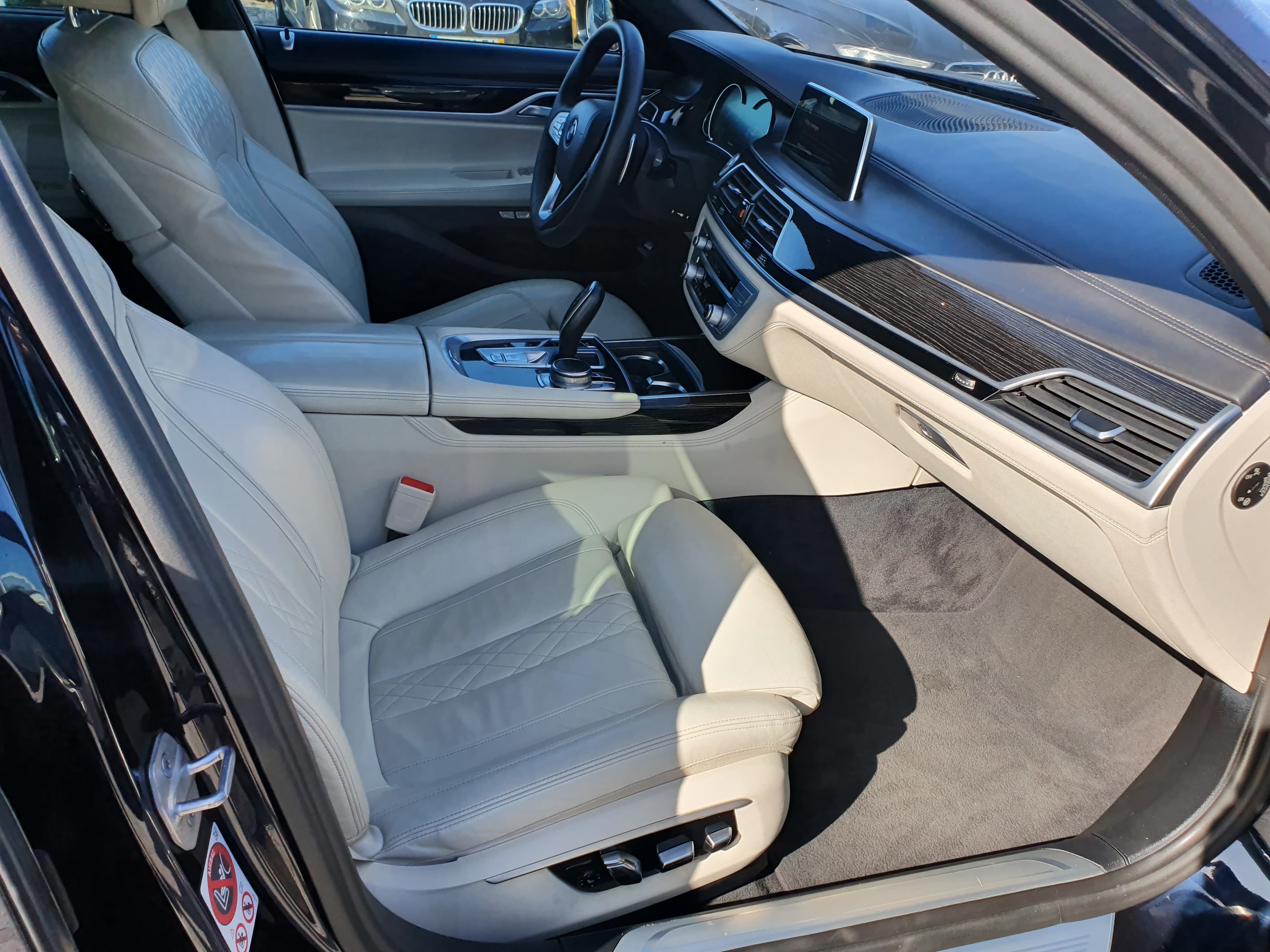 BMW 750 D Xdrive · Ano 2016 — imagen 20