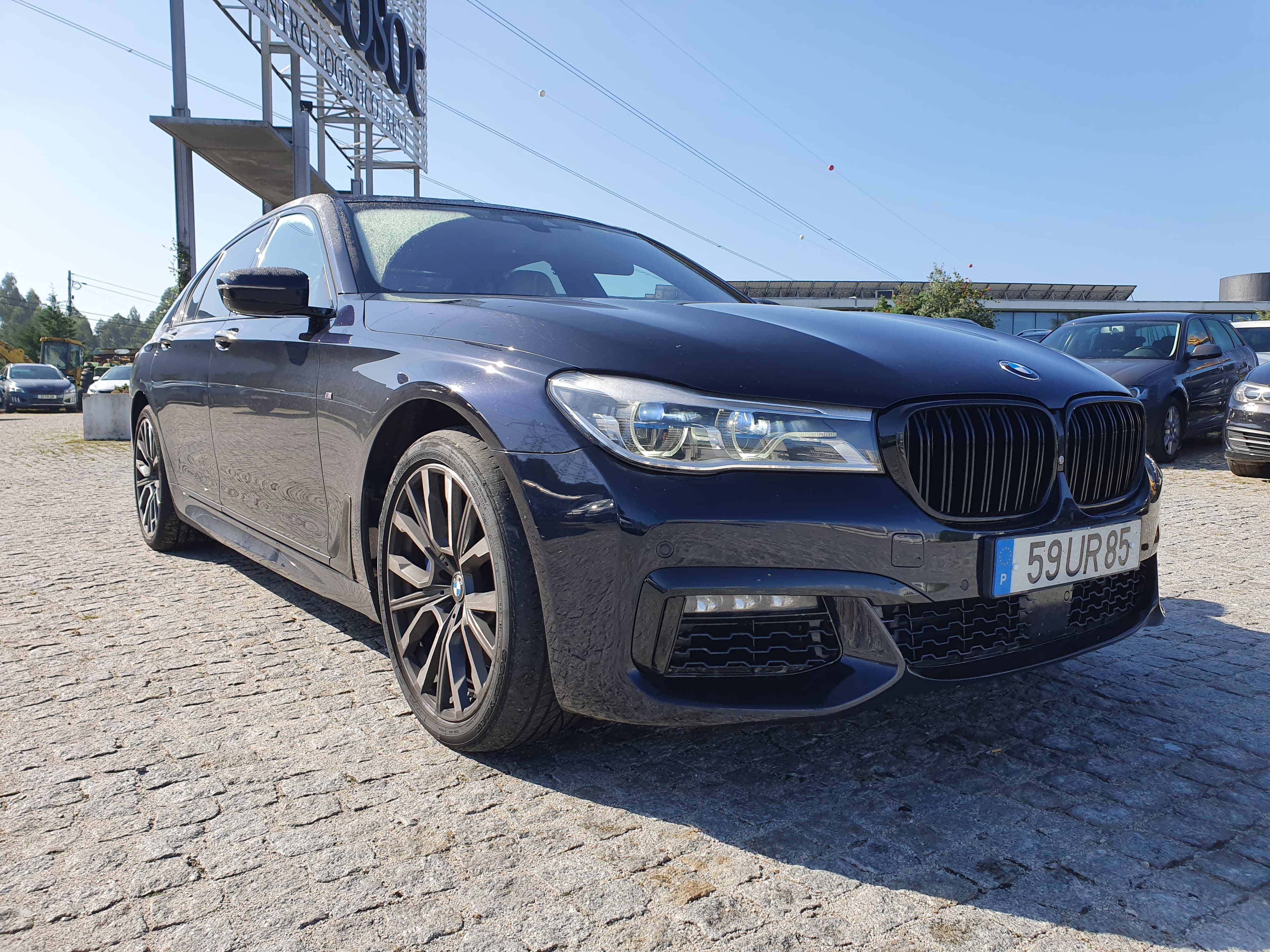 BMW 750 D Xdrive · Ano 2016 — imagen 4
