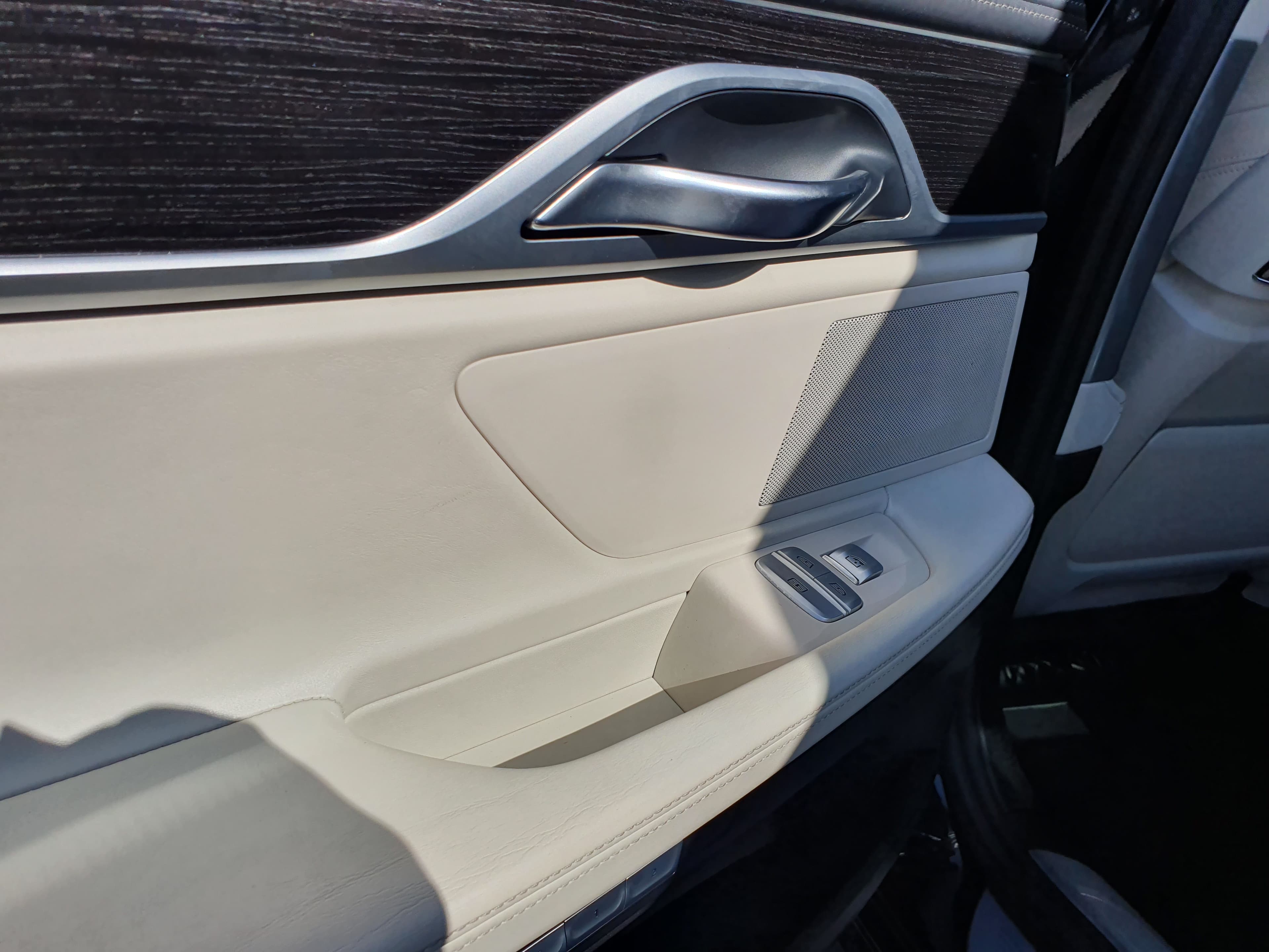 BMW 750 D Xdrive · Ano 2016 — imagen 22