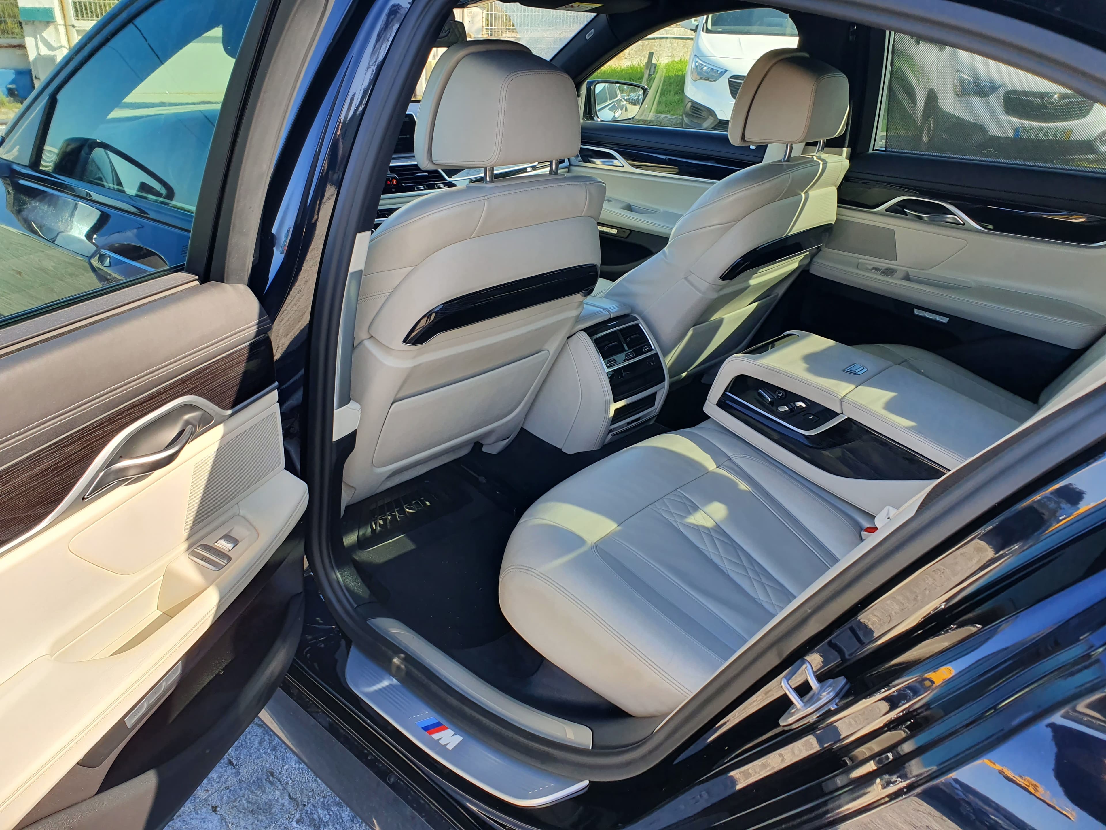 BMW 750 D Xdrive · Ano 2016 — imagen 26