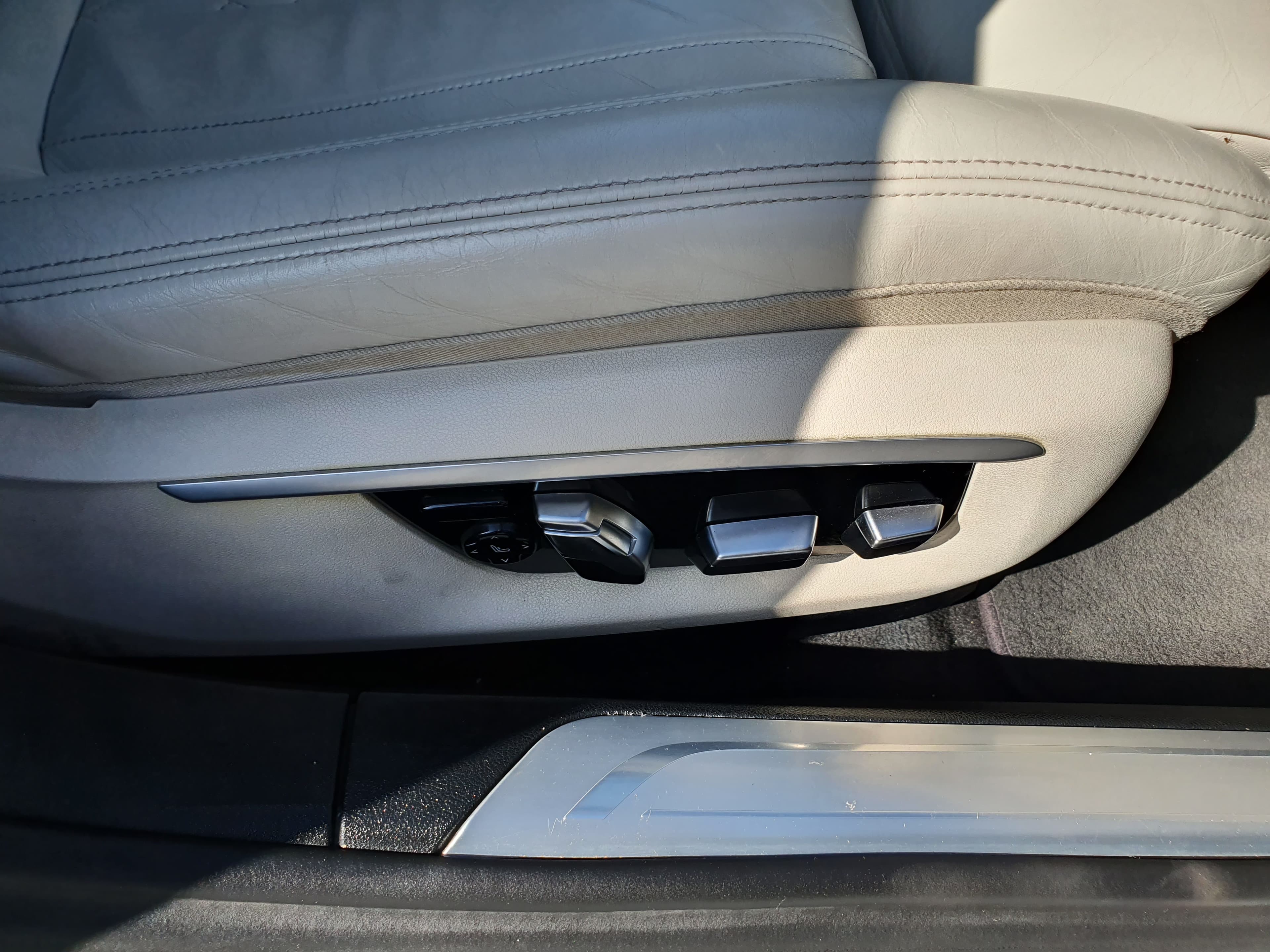 BMW 750 D Xdrive · Ano 2016 — imagen 25