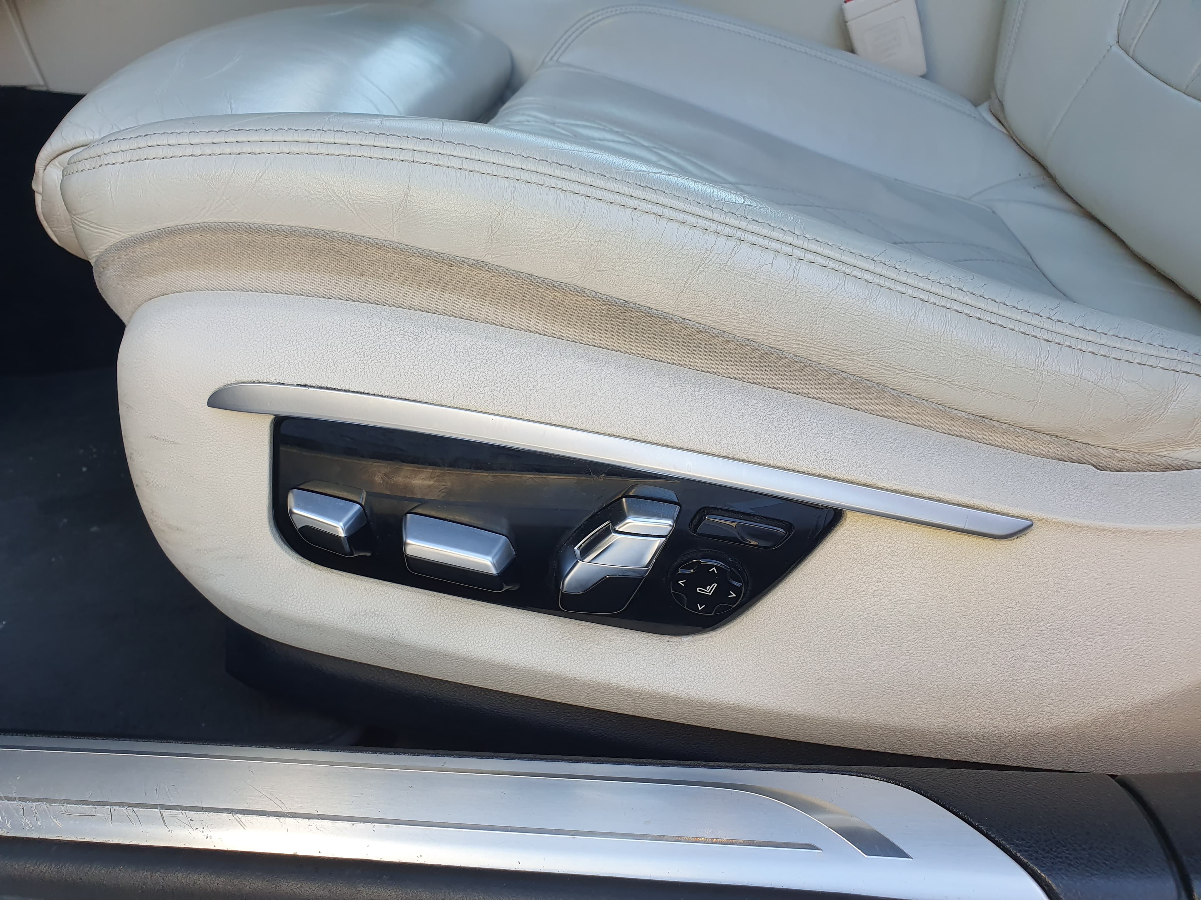 BMW 750 D Xdrive · Ano 2016 — imagen 31