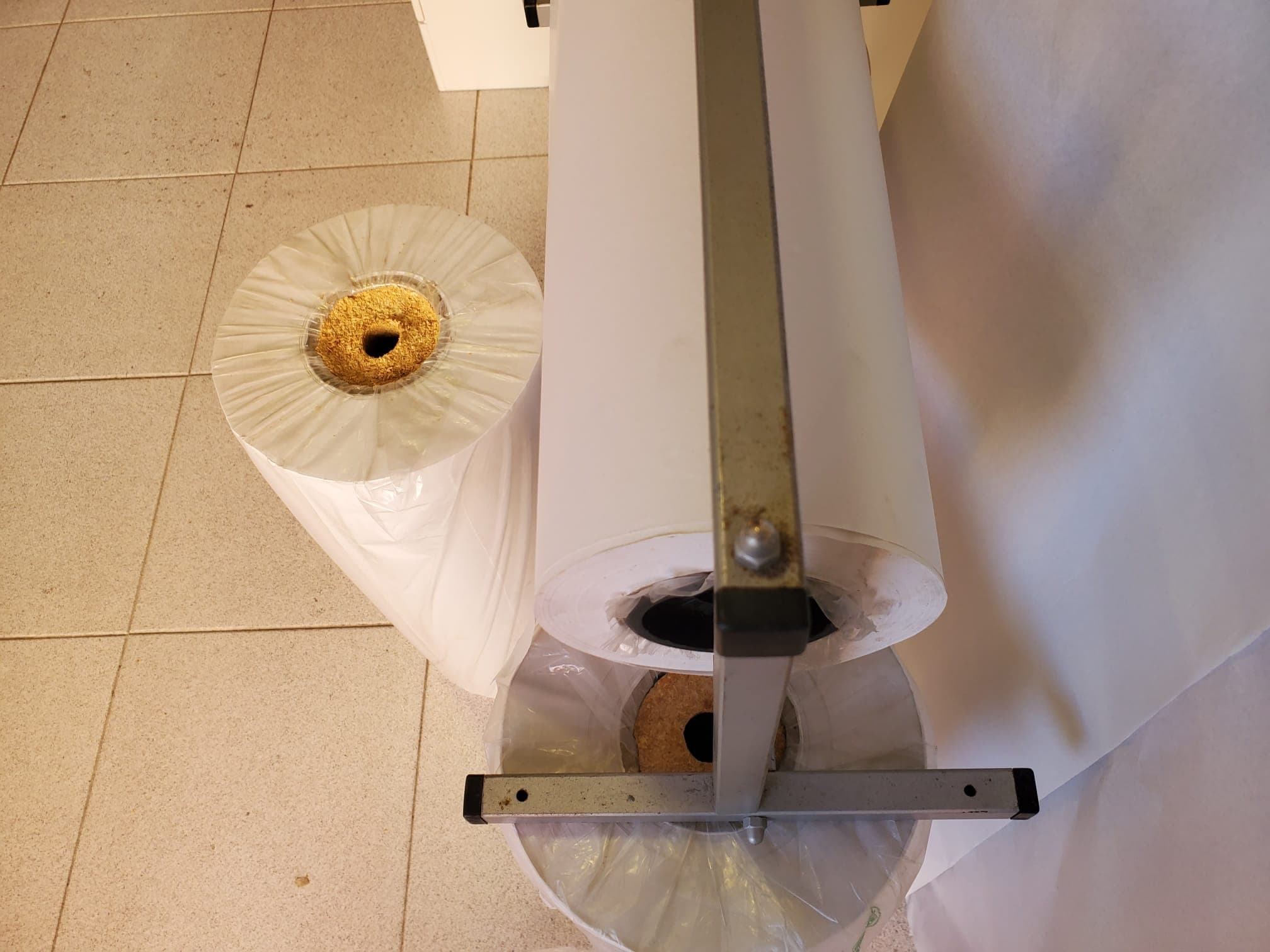 Máquina Dispensadora Papel — imagen 3