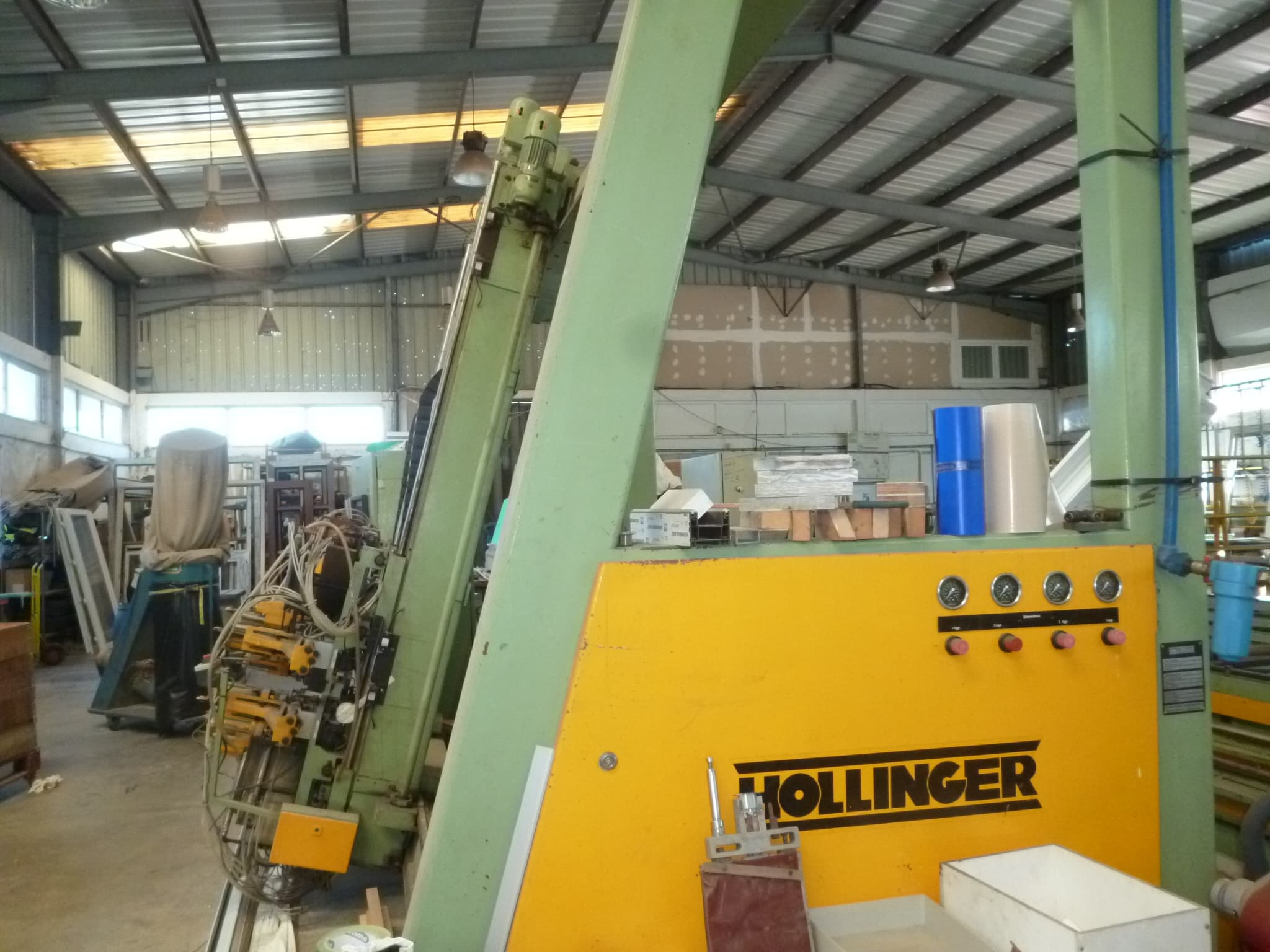 Máquina vertical de soldar — imagem 3