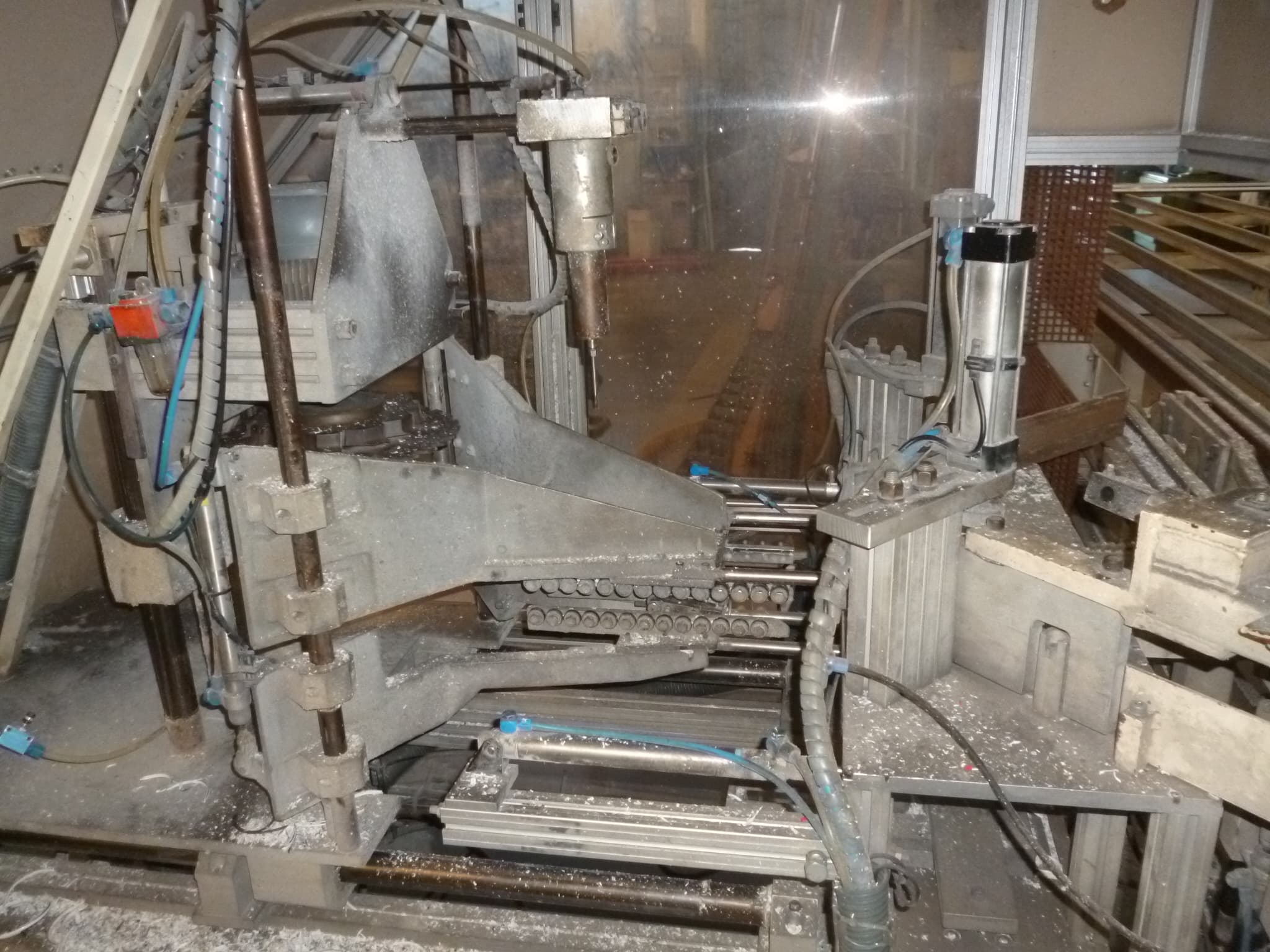 Centro de corte/soldadura — imagem 6