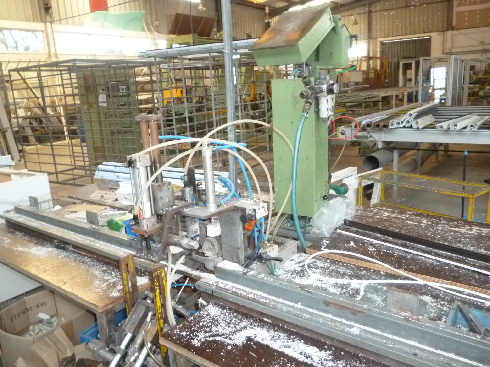 Tupia + Máquina de furar + Máquina de aparafusar + Máquina de abrir rasgos — imagem 4