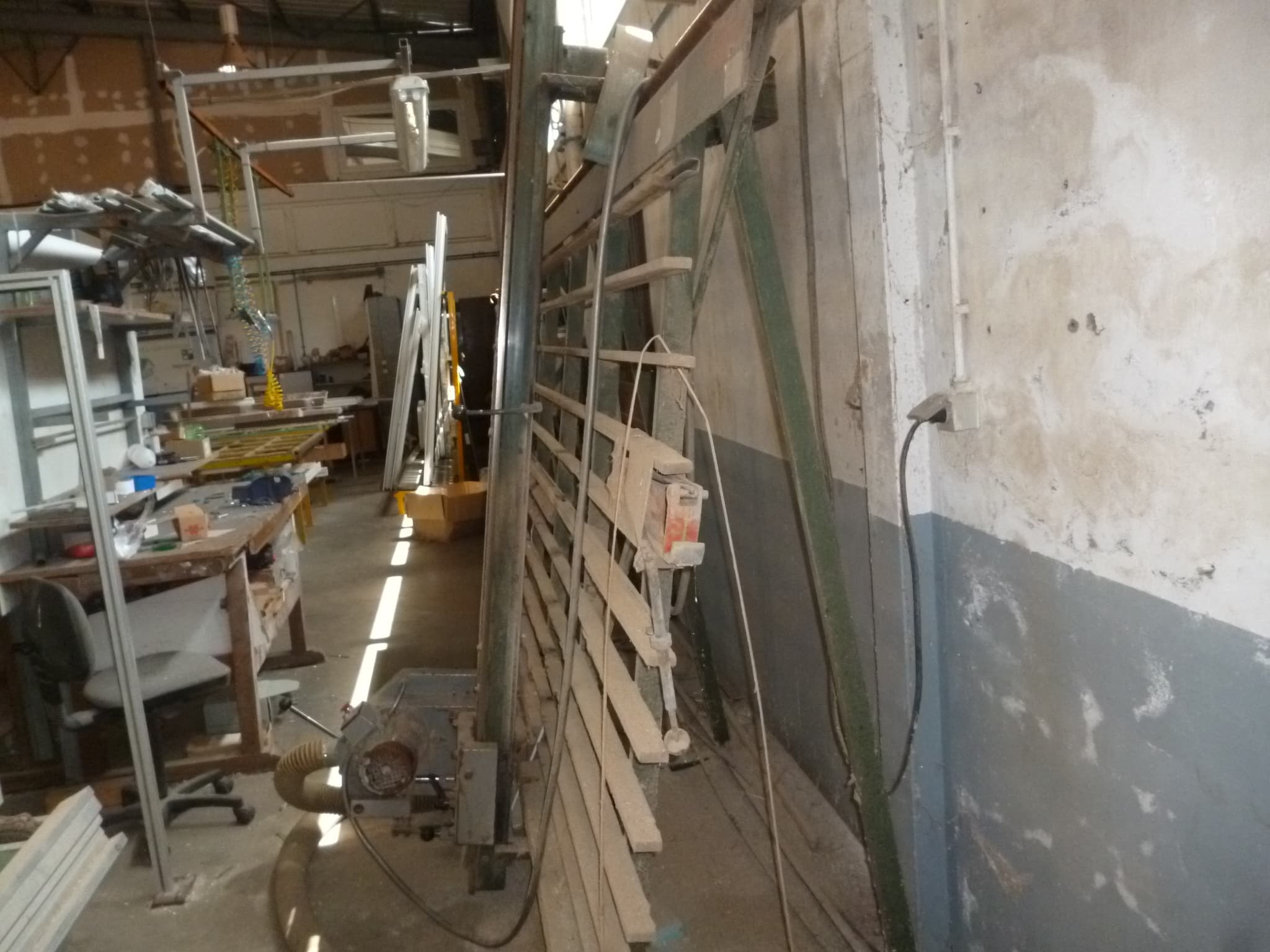 Centro de furação e corte + Máquina de corte vertical — imagen 16