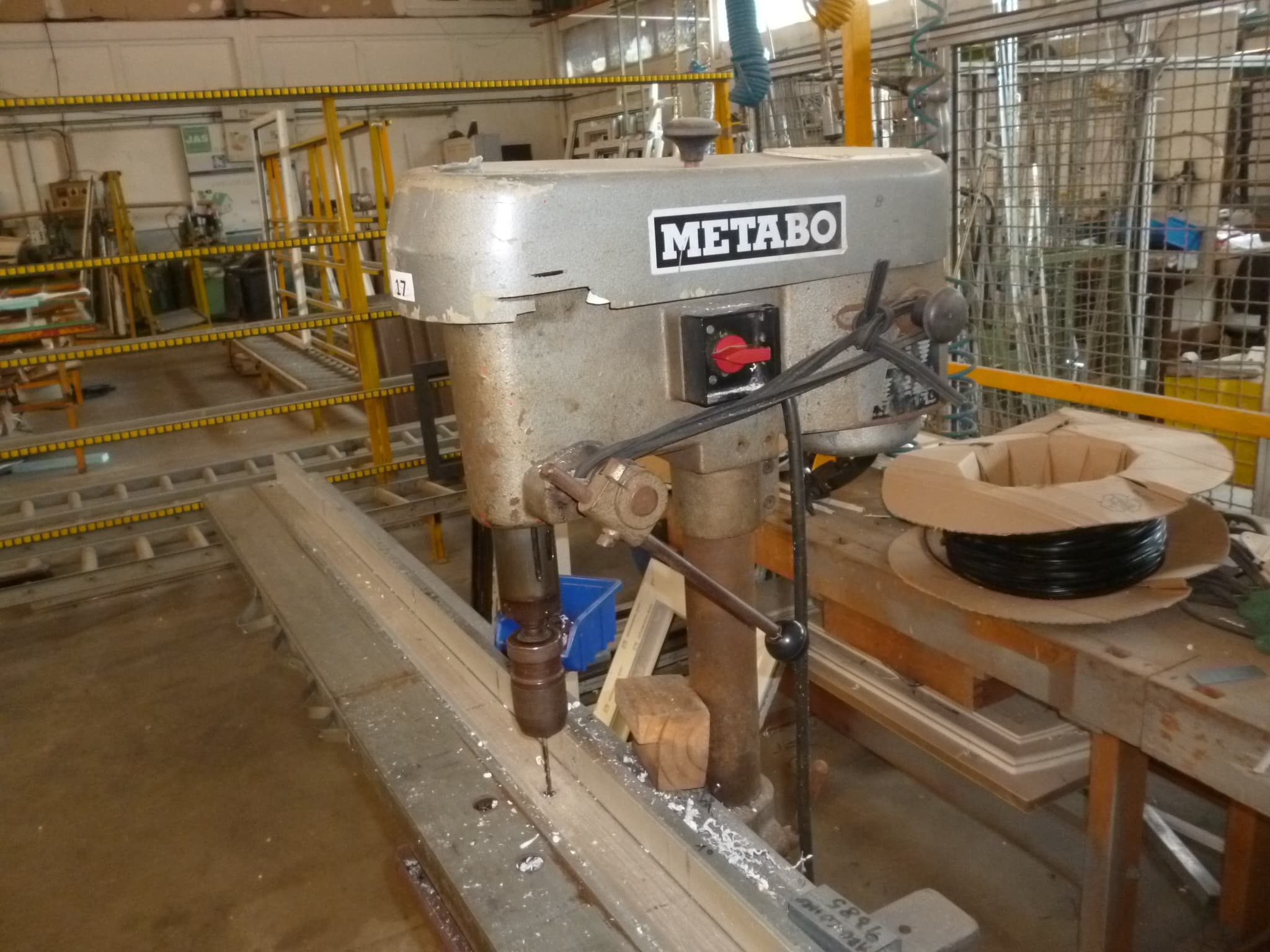 Máquina de furar — imagem 2